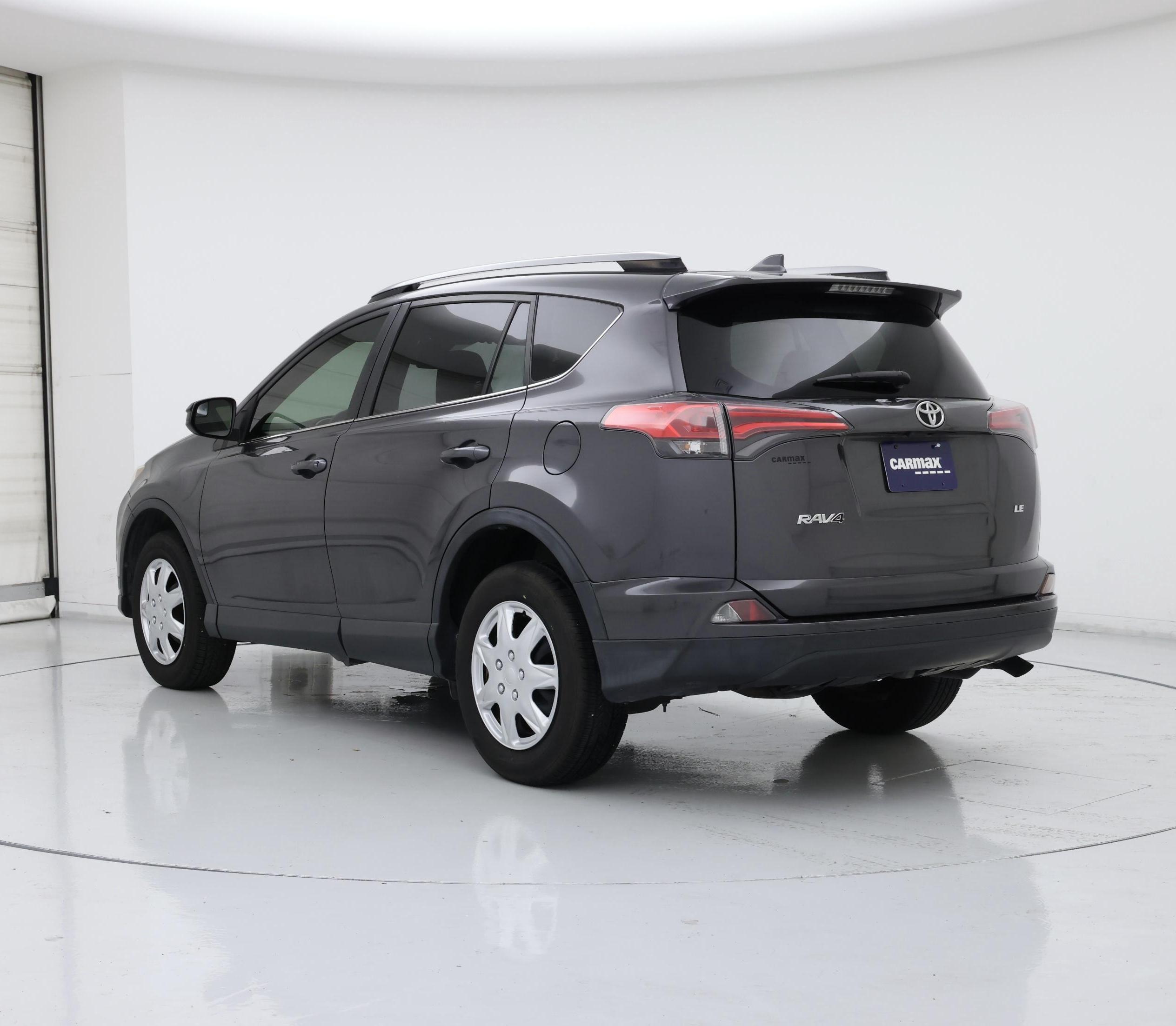 Thumbnail: 2018 Toyota RAV4 - 2