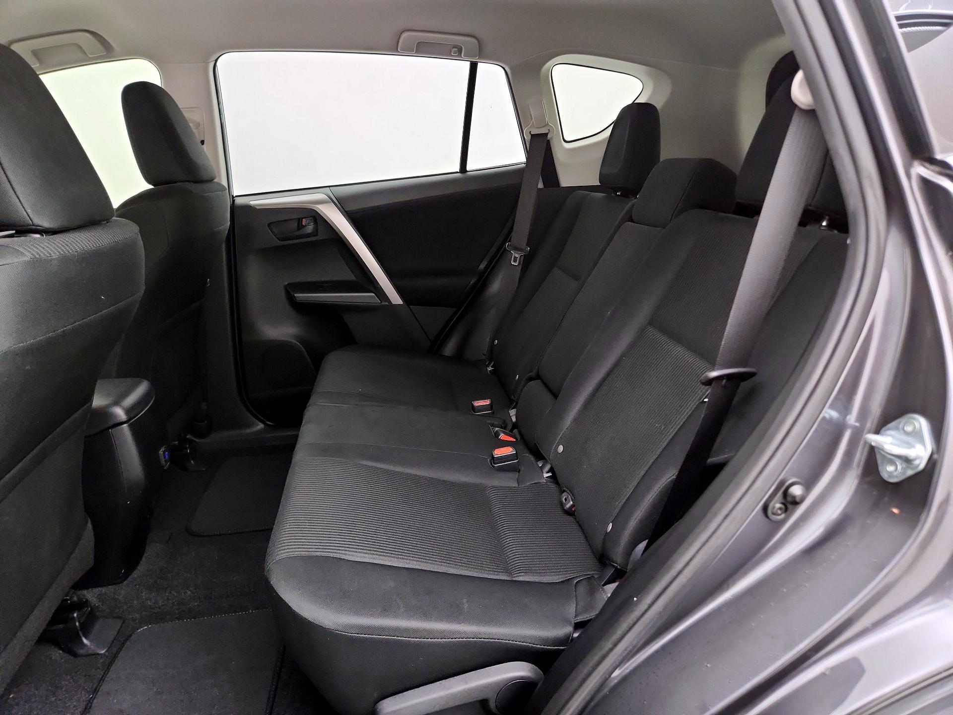 Thumbnail: 2018 Toyota RAV4 - 19