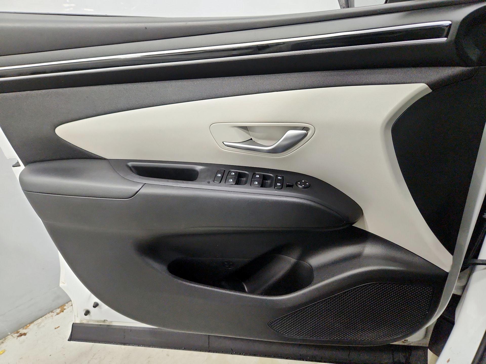 Thumbnail: 2023 Hyundai Tucson - 12