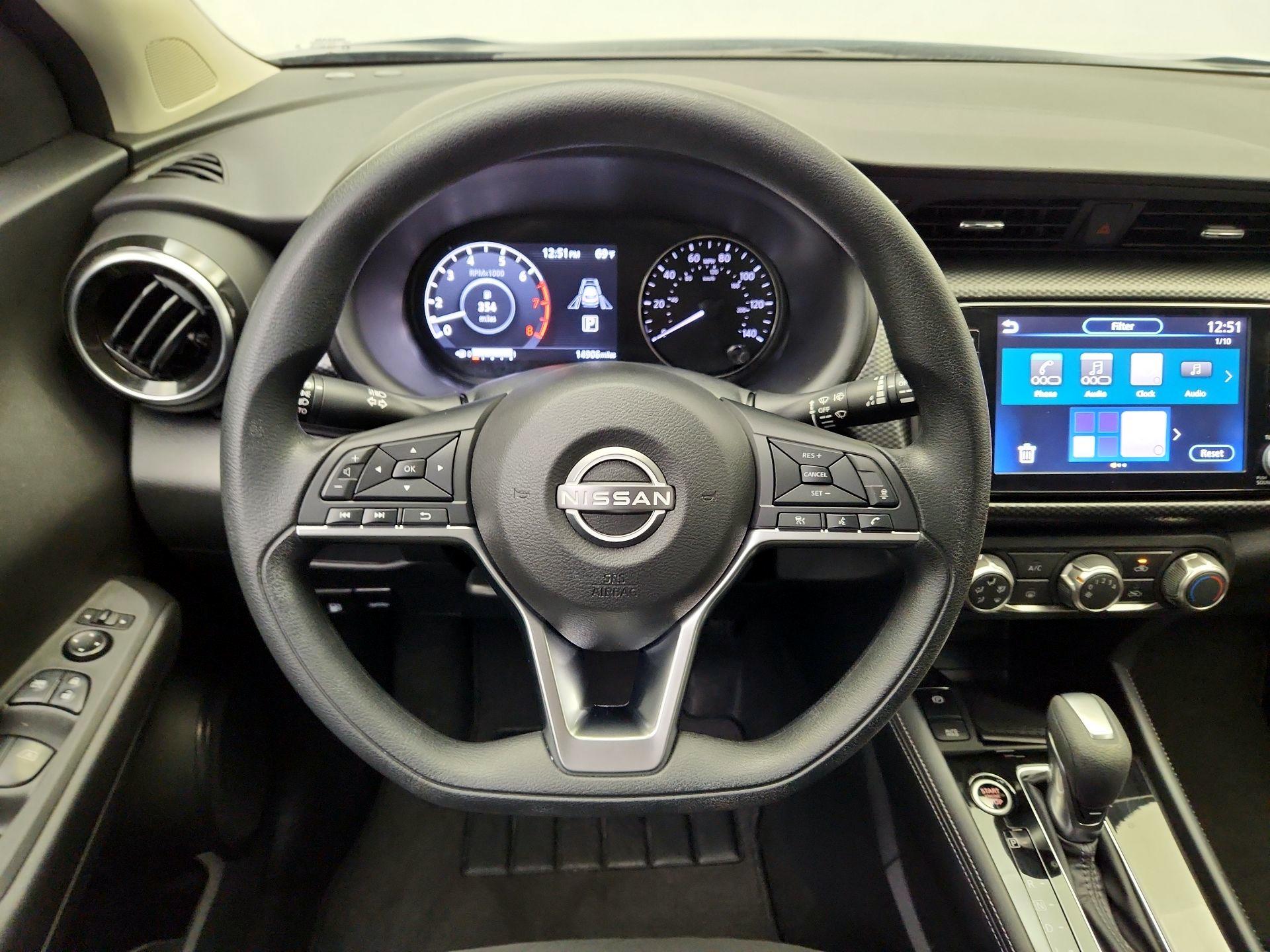 Thumbnail: 2023 Nissan Kicks - 10