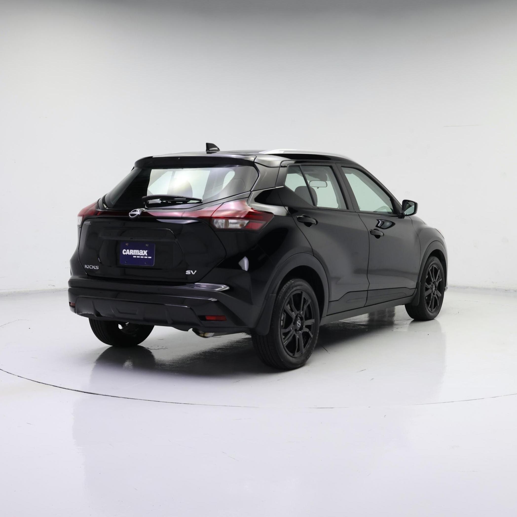Thumbnail: 2023 Nissan Kicks - 8
