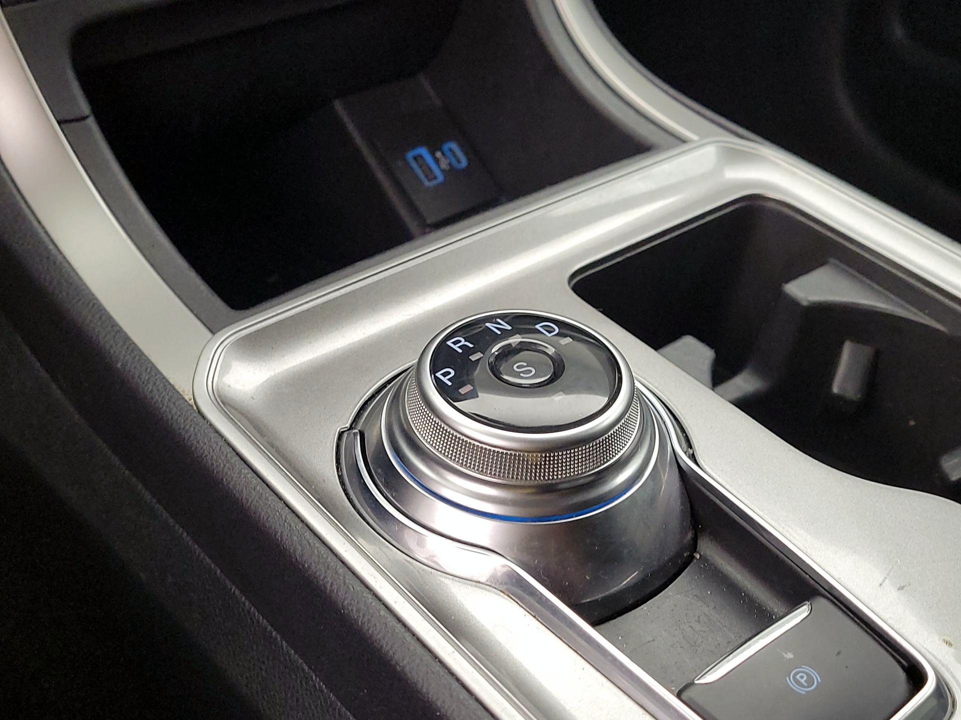 Thumbnail: 2023 Ford Edge - 17