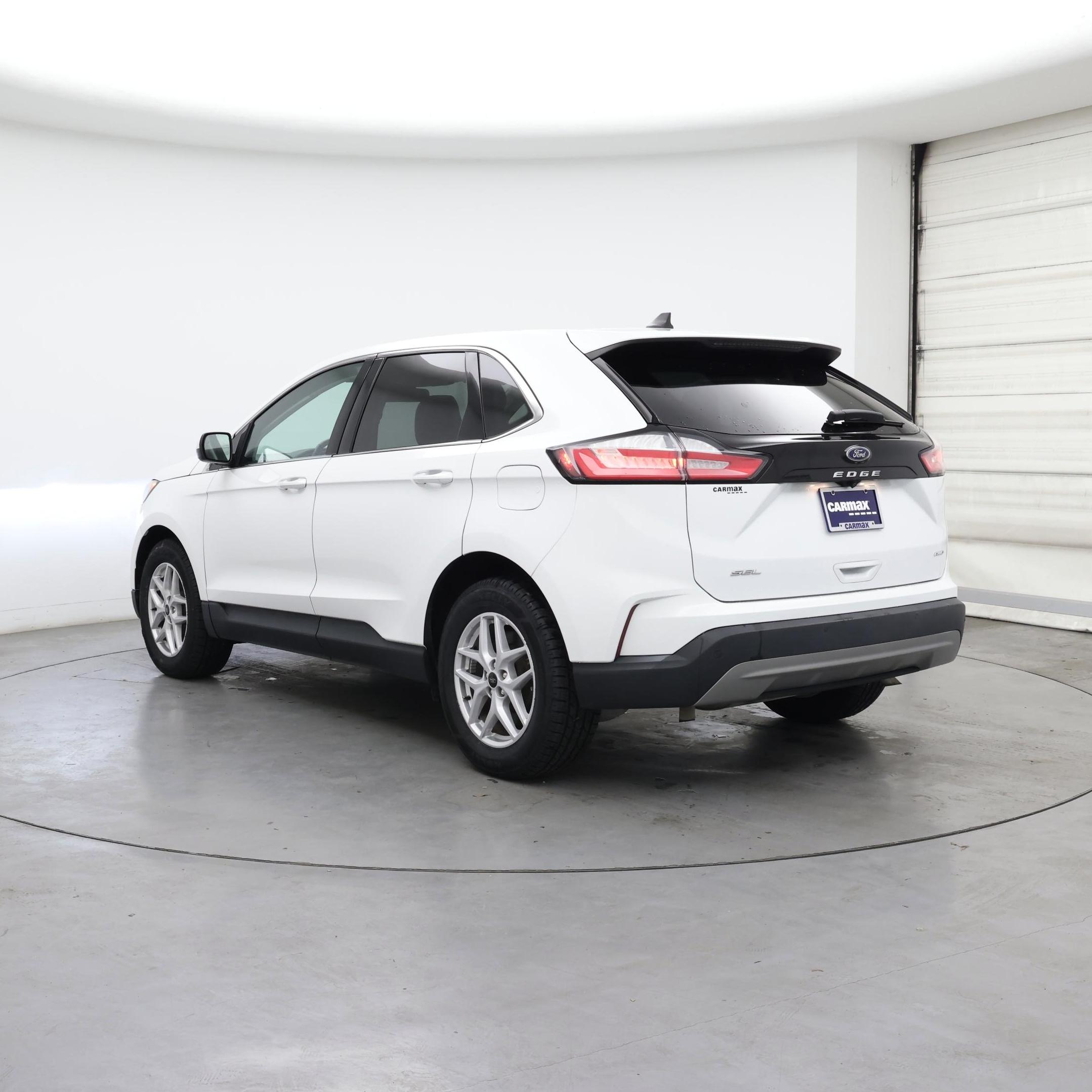 Thumbnail: 2023 Ford Edge - 2