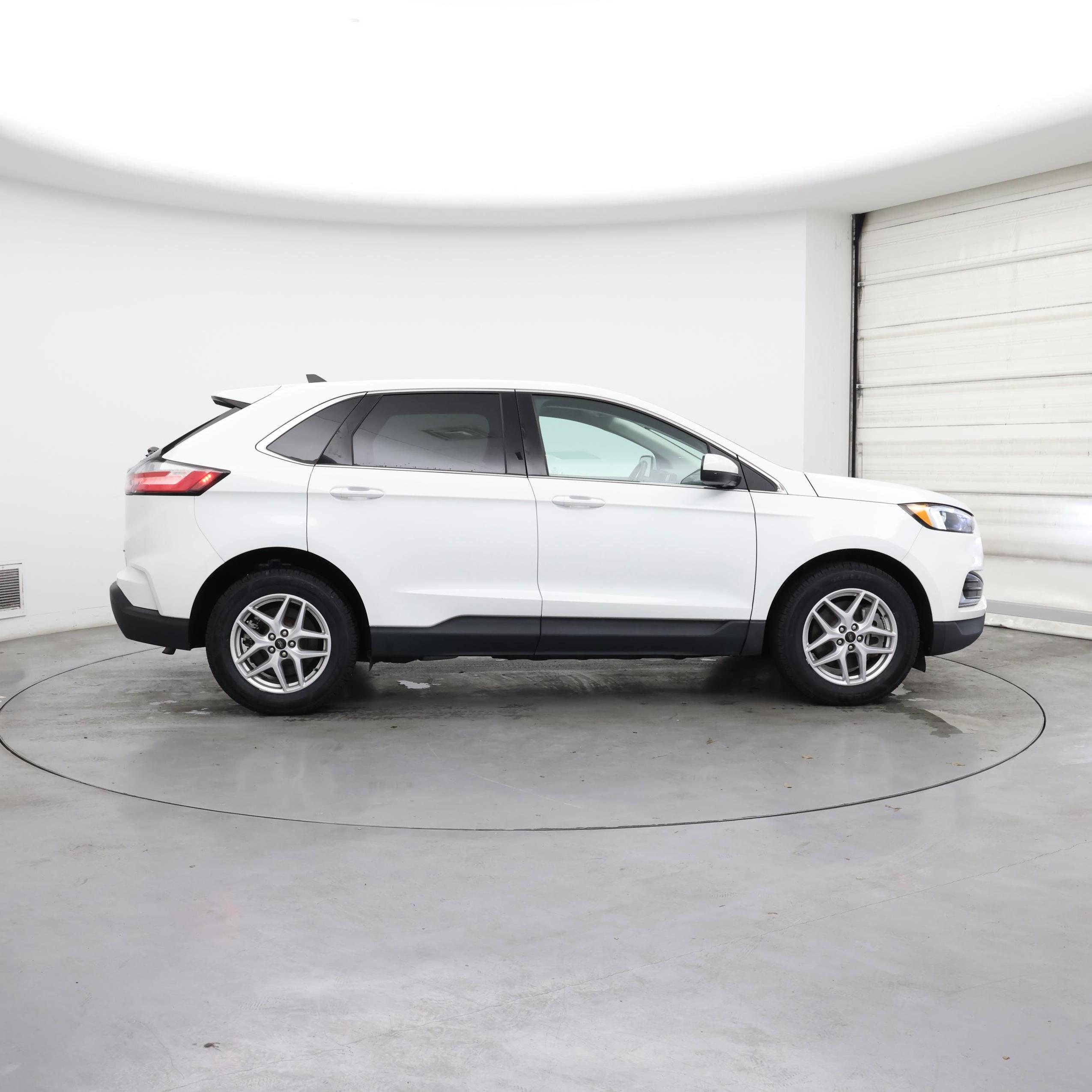 Thumbnail: 2023 Ford Edge - 7