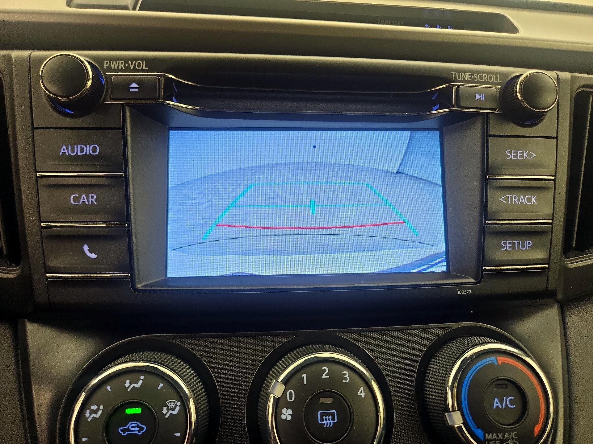 Thumbnail: 2018 Toyota RAV4 - 14