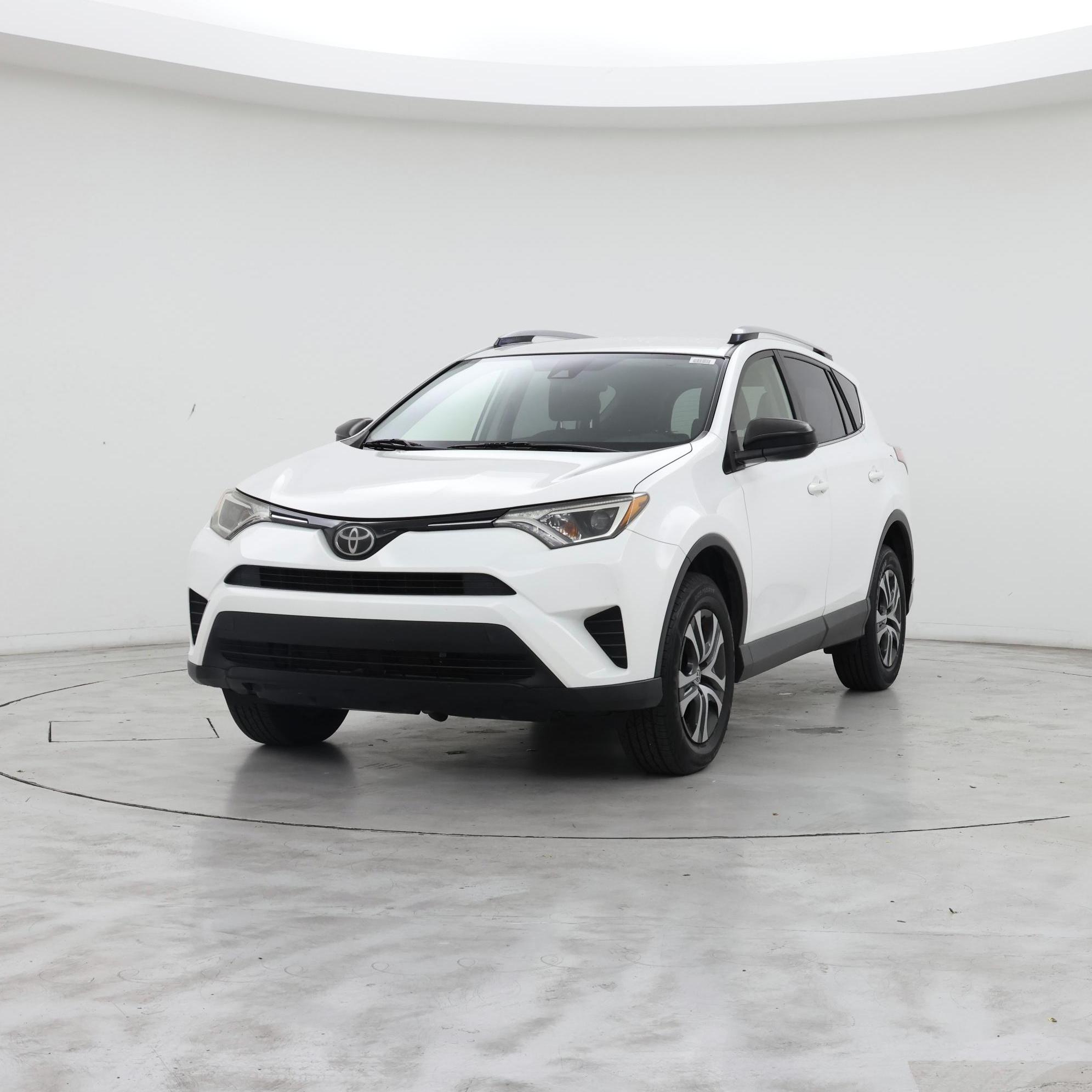 Thumbnail: 2018 Toyota RAV4 - 4