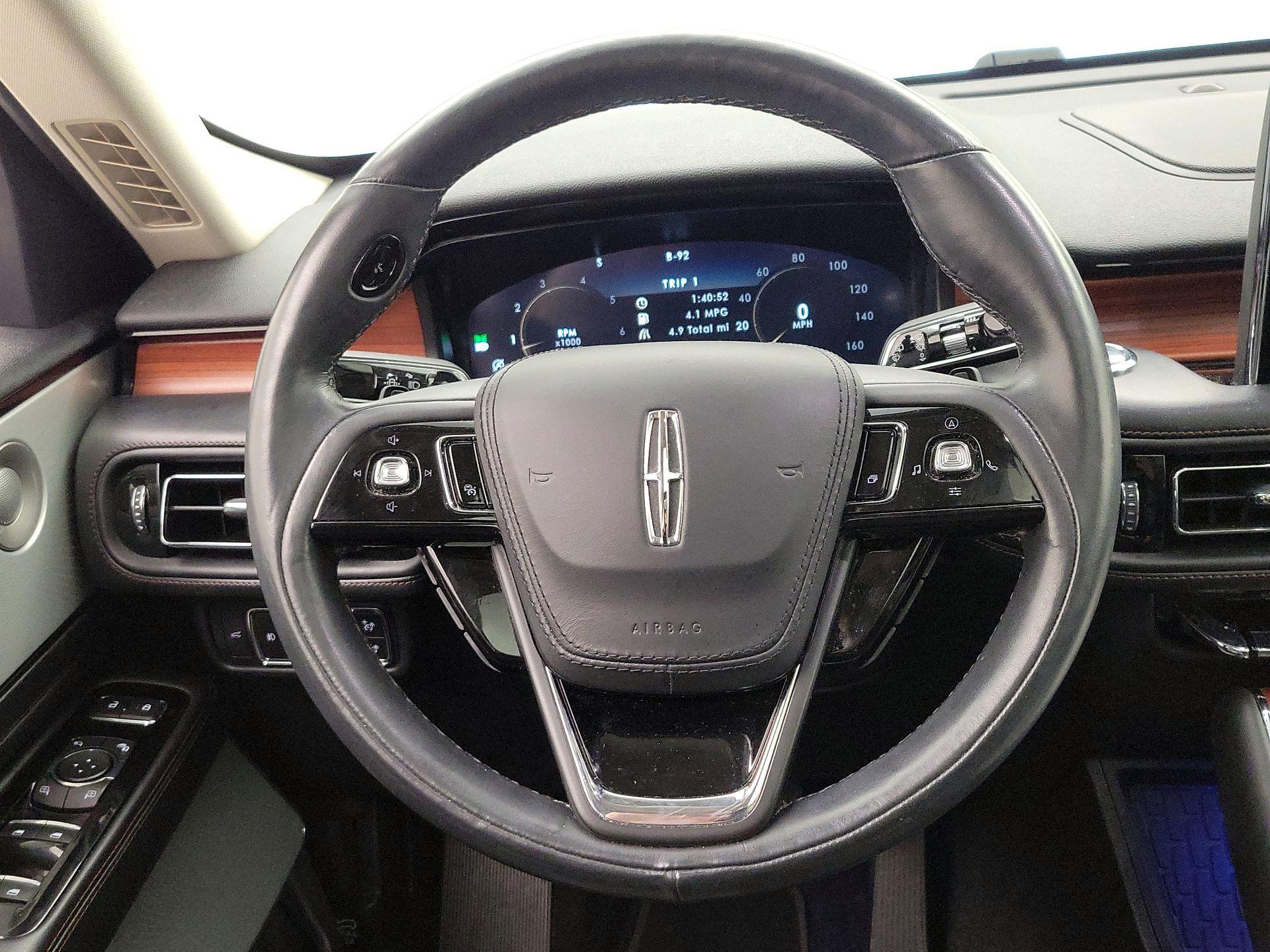 Thumbnail: 2021 Lincoln Aviator - 10