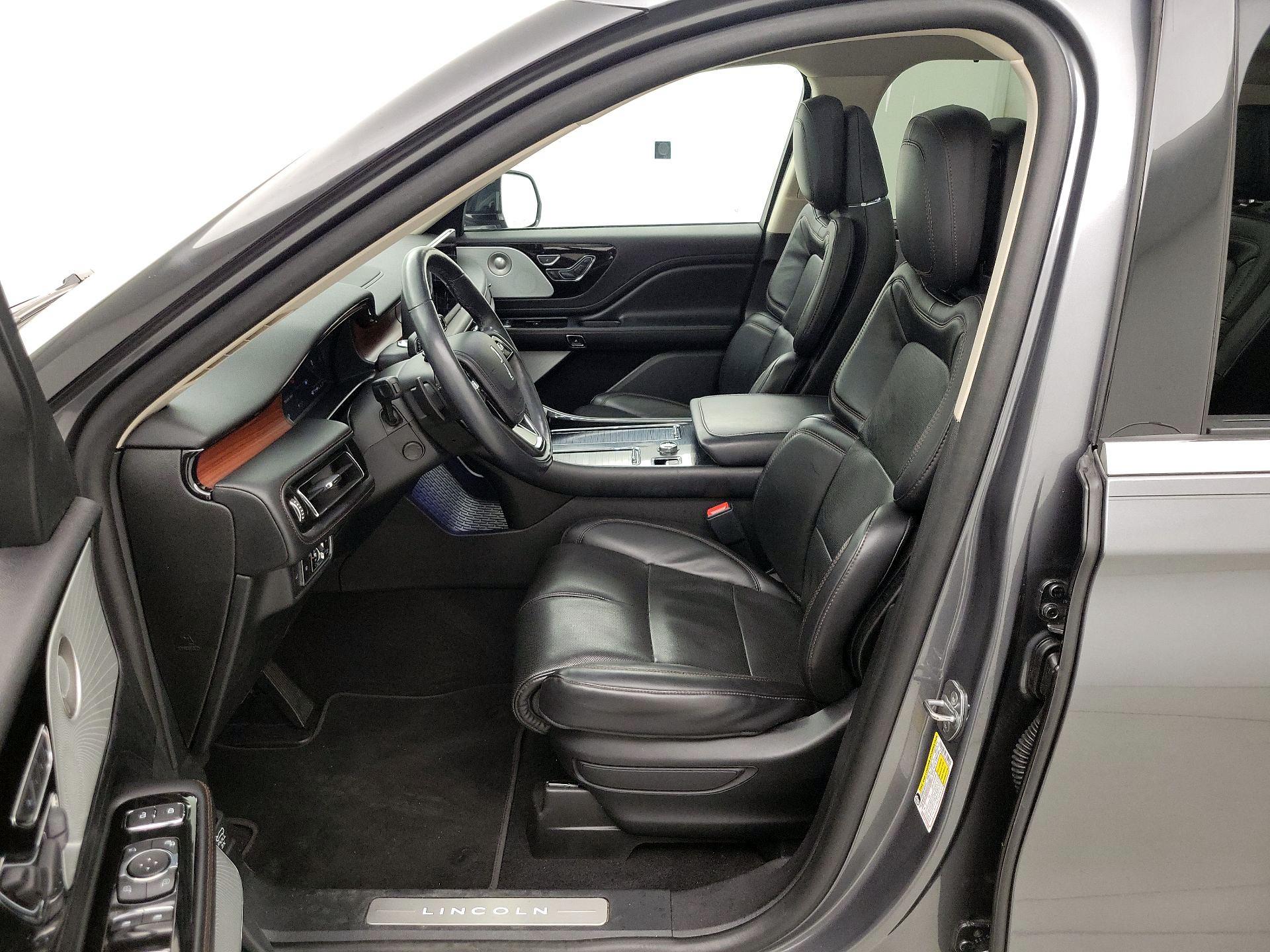 Thumbnail: 2021 Lincoln Aviator - 11