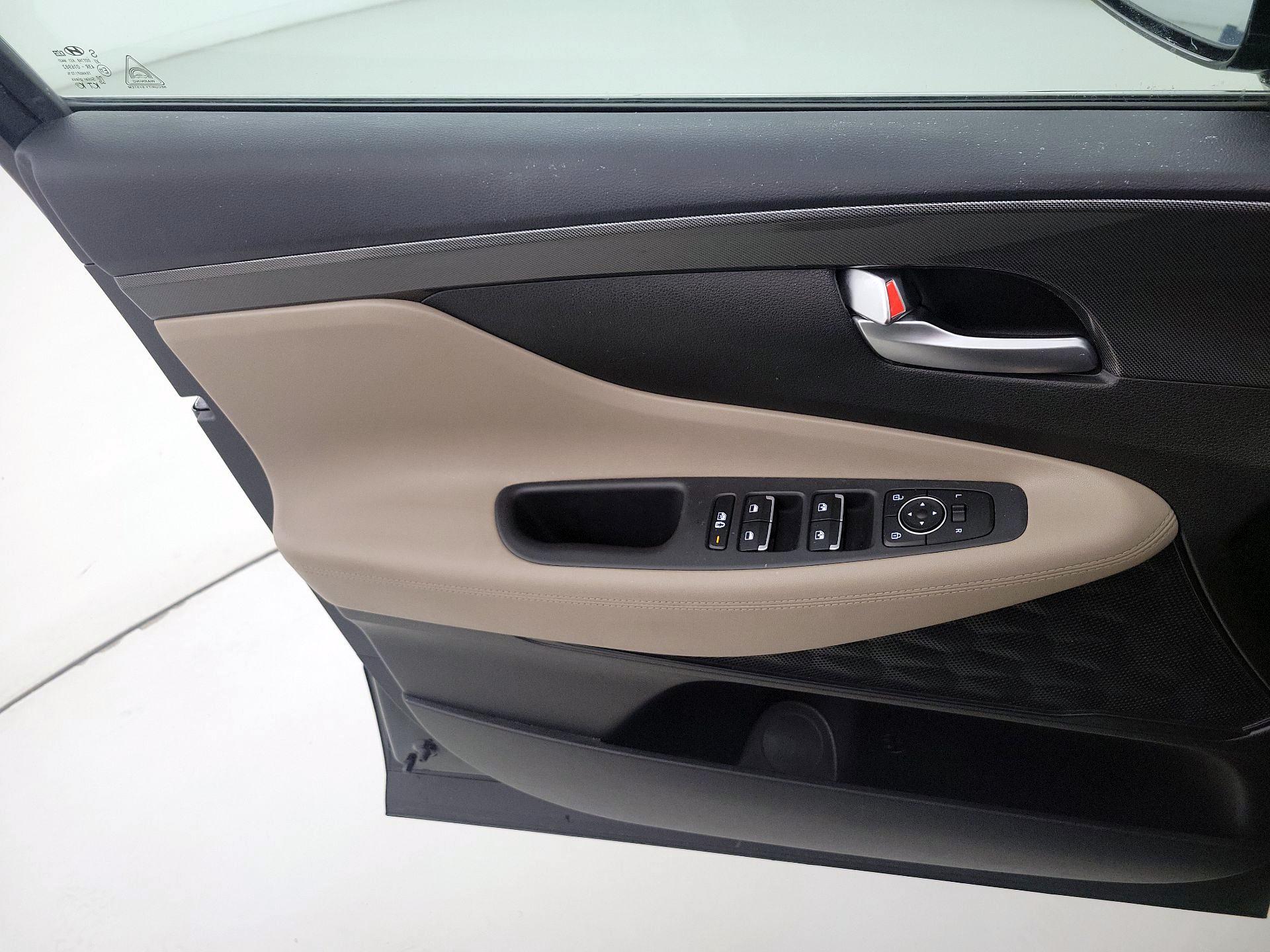 Thumbnail: 2022 Hyundai Santa Fe - 12