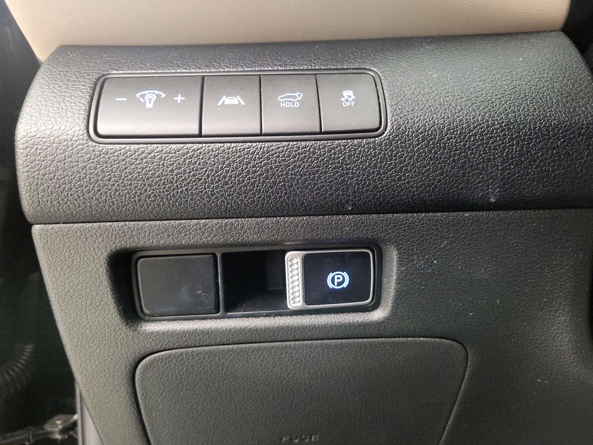 Thumbnail: 2022 Hyundai Santa Fe - 13