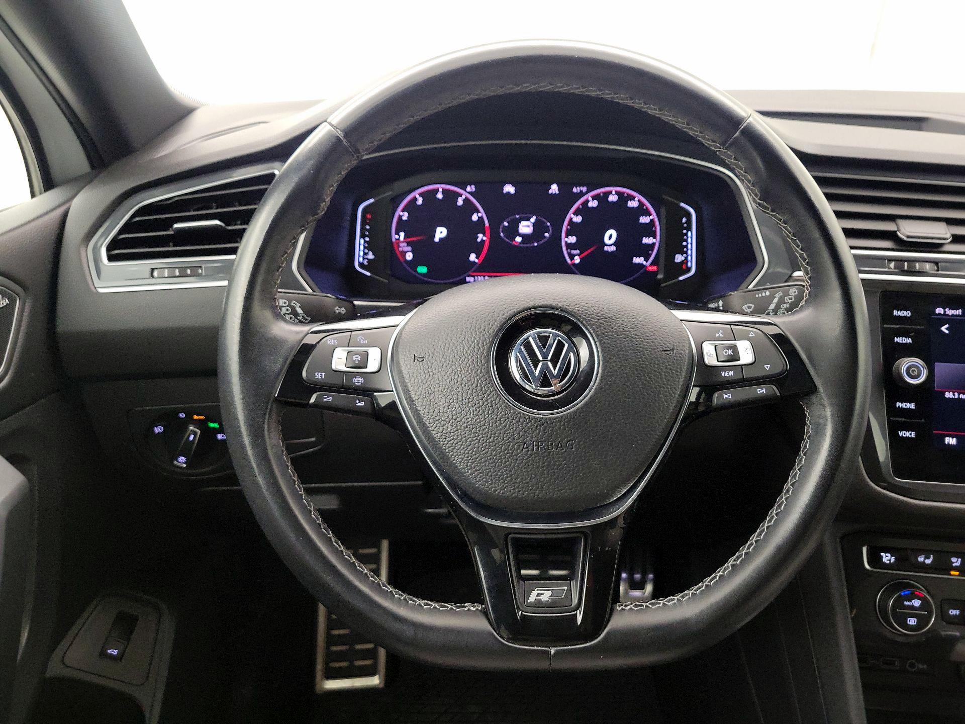 Thumbnail: 2020 Volkswagen Tiguan - 10