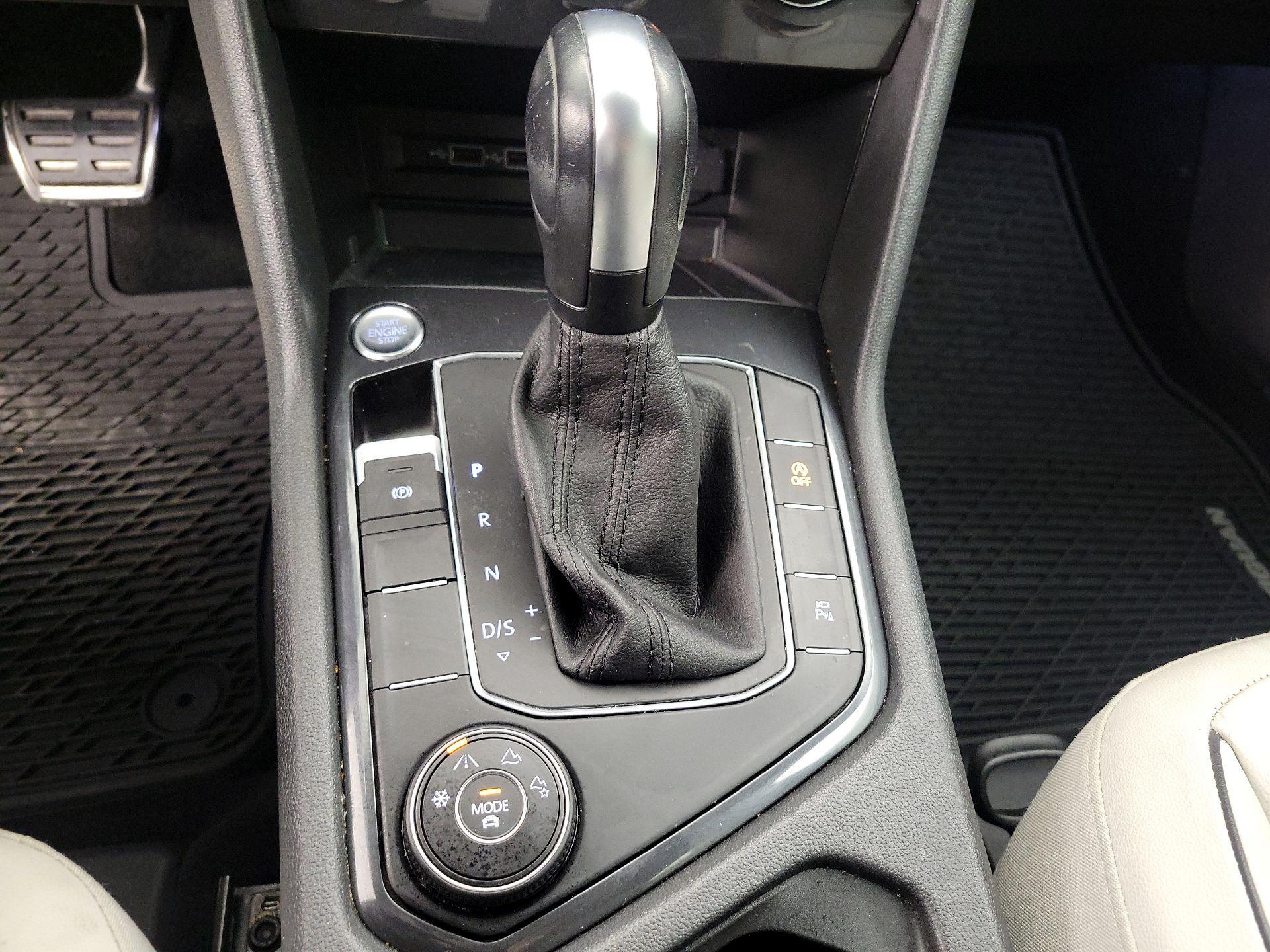 Thumbnail: 2020 Volkswagen Tiguan - 18