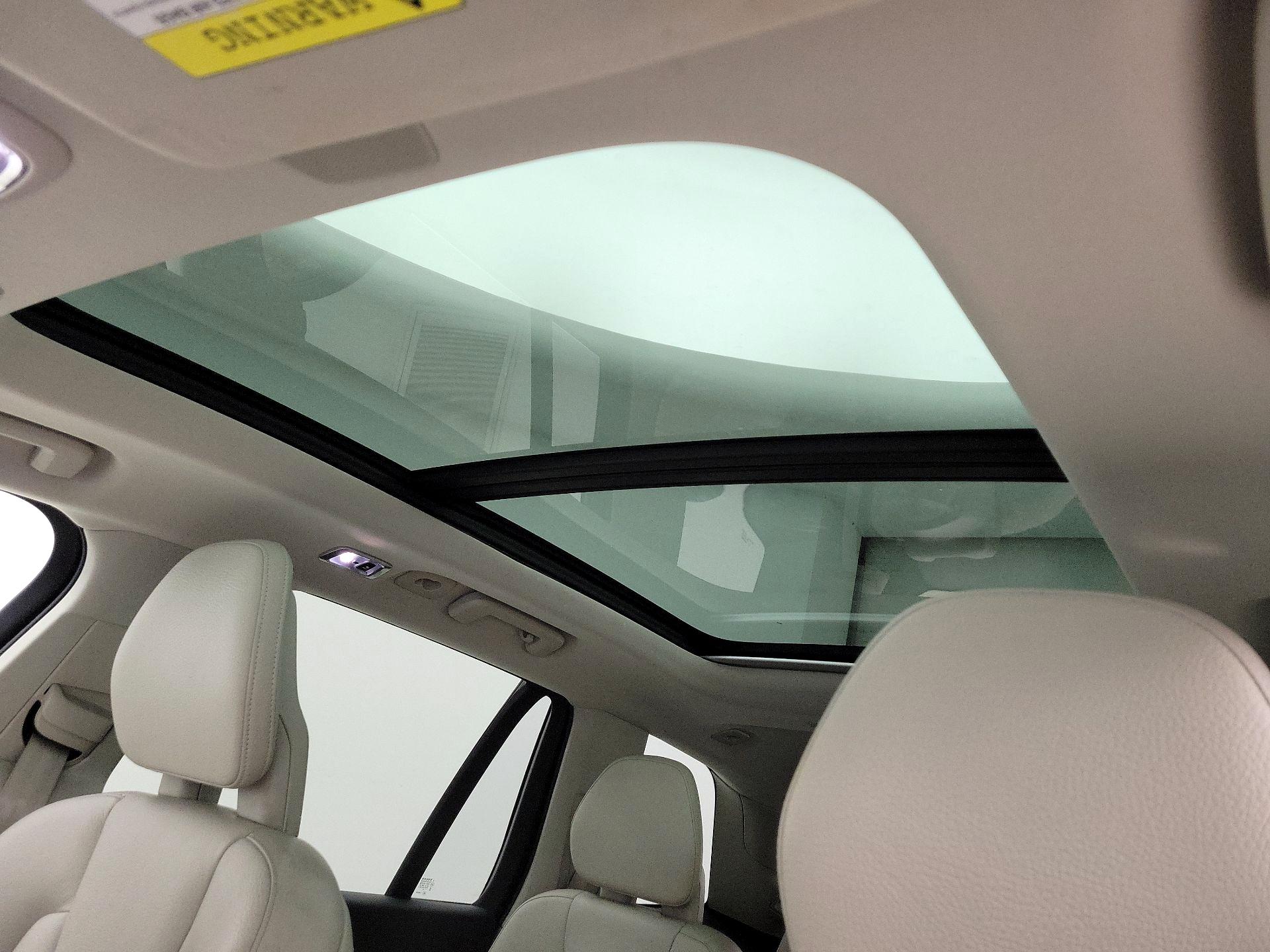 Thumbnail: 2021 Volvo XC90 - 19