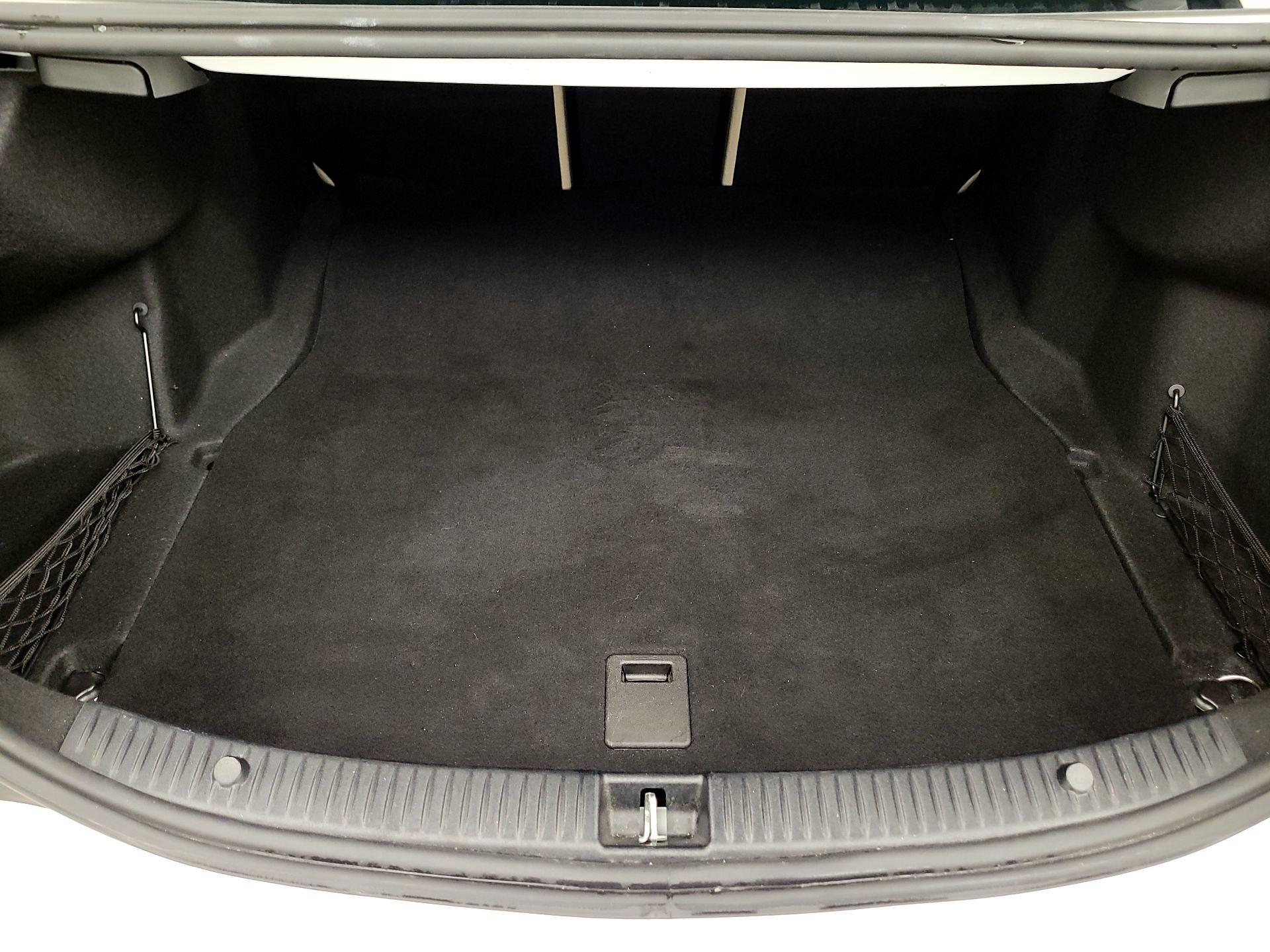 Thumbnail: 2021 Mercedes-Benz C-Class - 20