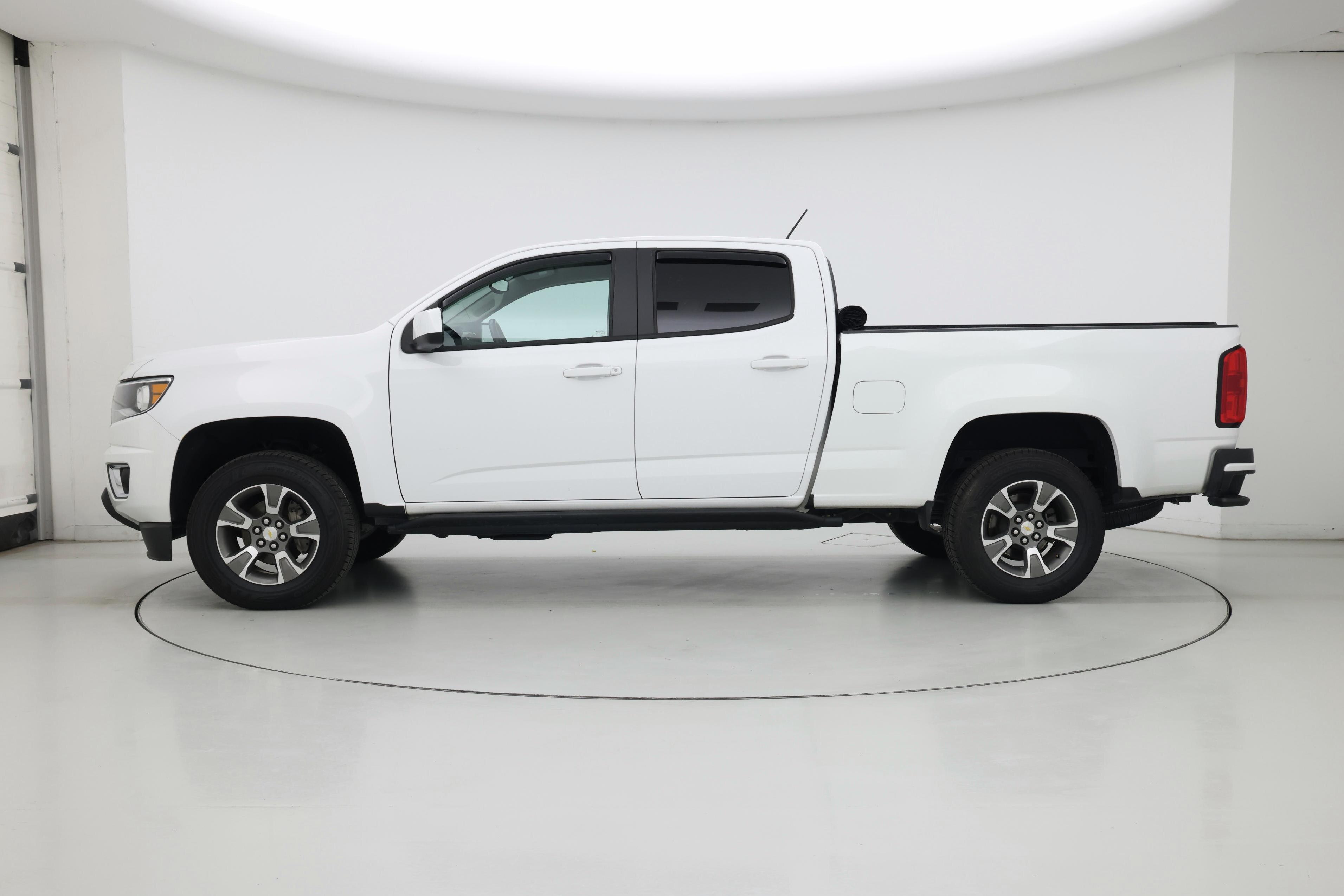 Thumbnail: 2020 Chevrolet Colorado - 3