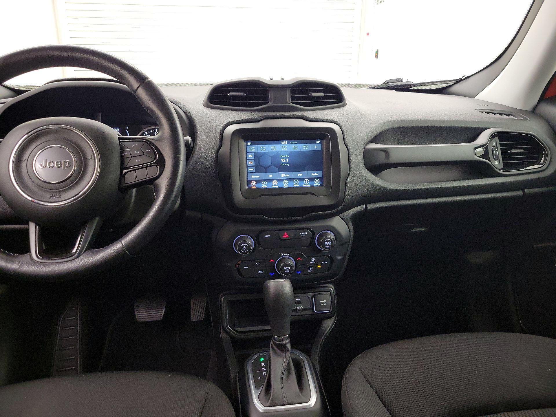 Thumbnail: 2020 Jeep Renegade - 9