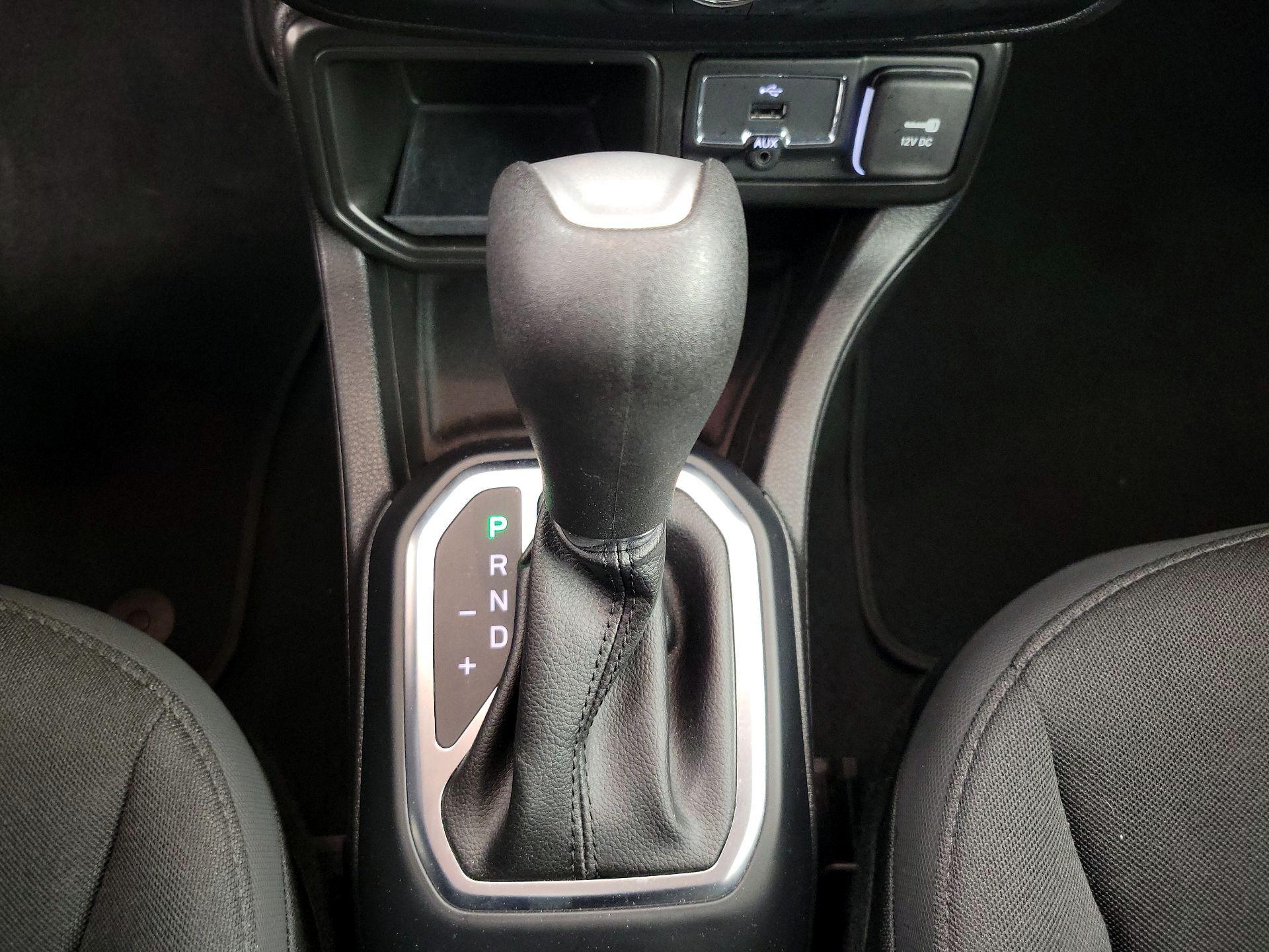 Thumbnail: 2020 Jeep Renegade - 17