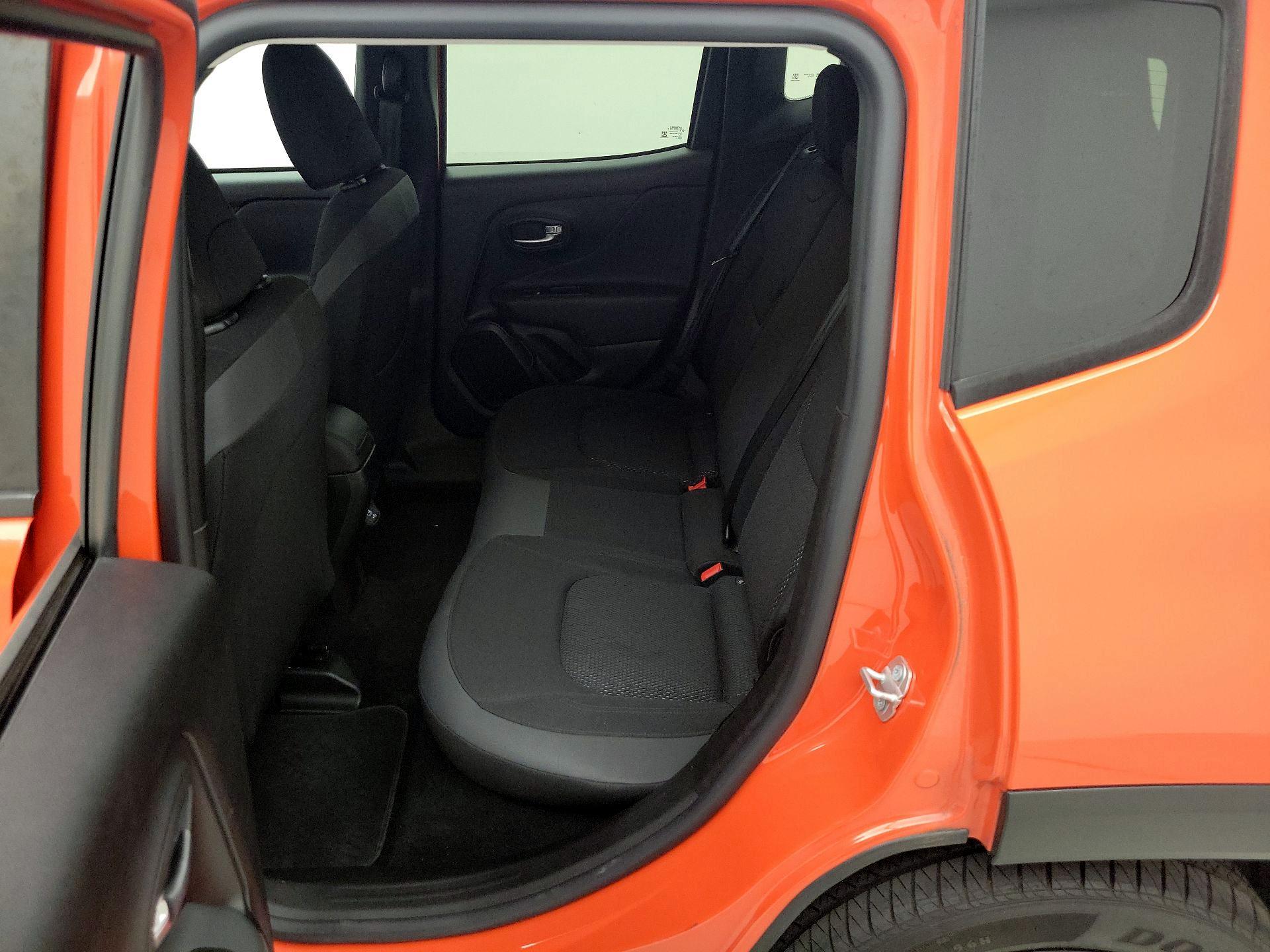 Thumbnail: 2020 Jeep Renegade - 19