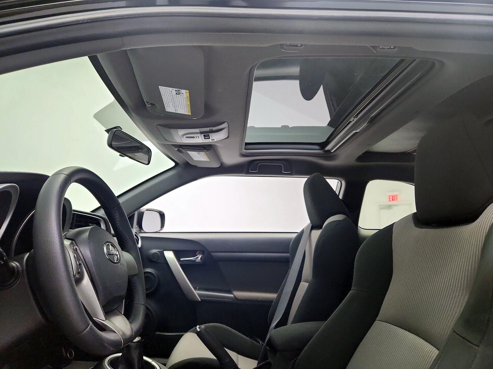 Thumbnail: 2016 Scion tC - 18