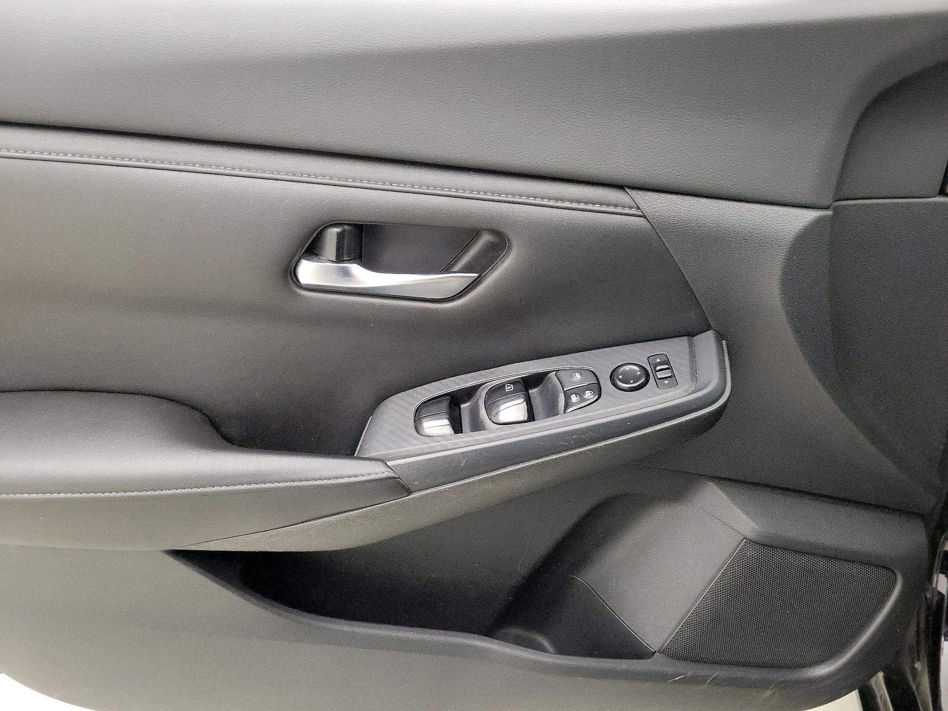 Thumbnail: 2020 Nissan Sentra - 12