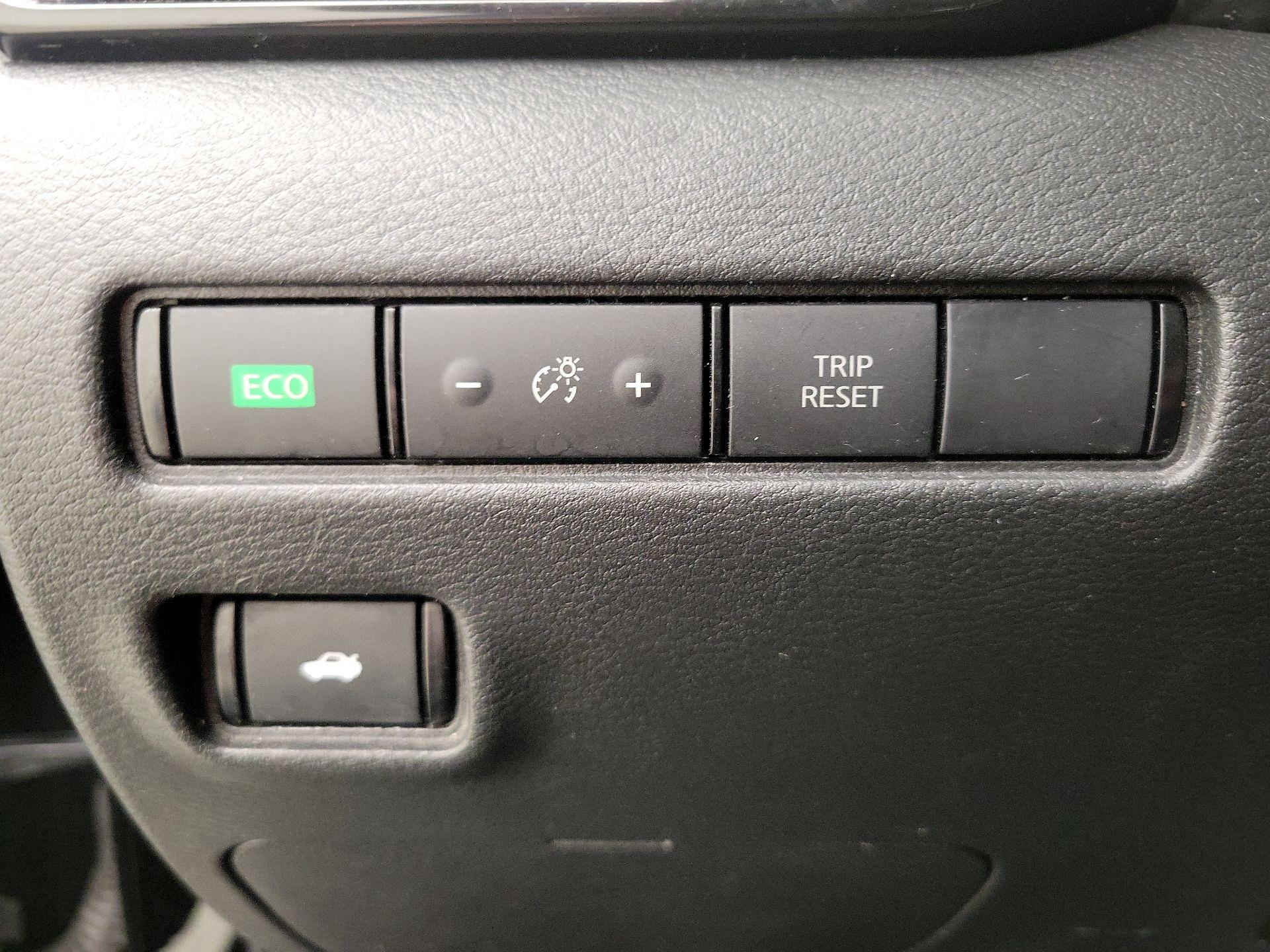 Thumbnail: 2020 Nissan Sentra - 13