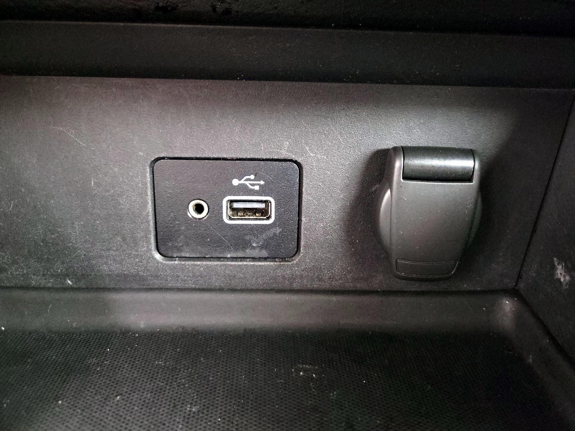 Thumbnail: 2020 Nissan Sentra - 18