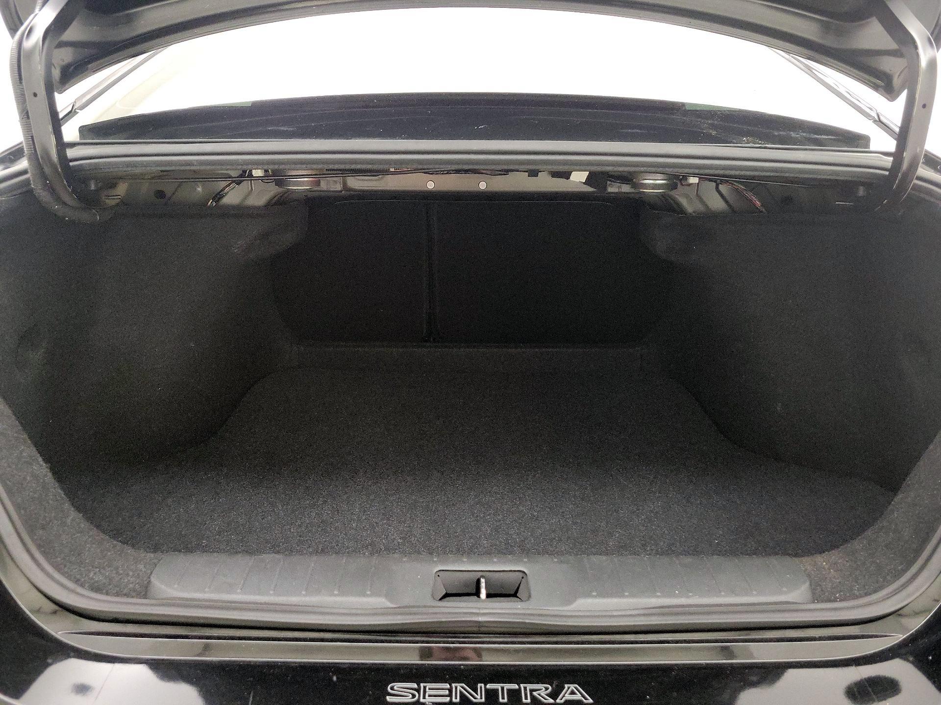 Thumbnail: 2020 Nissan Sentra - 20