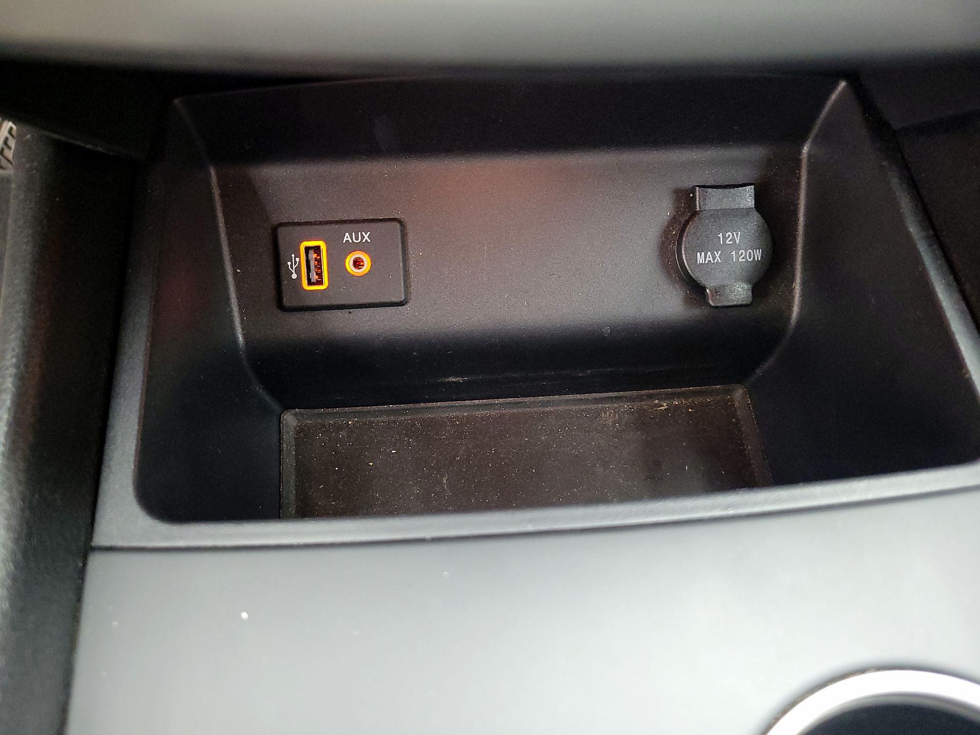 Thumbnail: 2017 Nissan Altima - 18