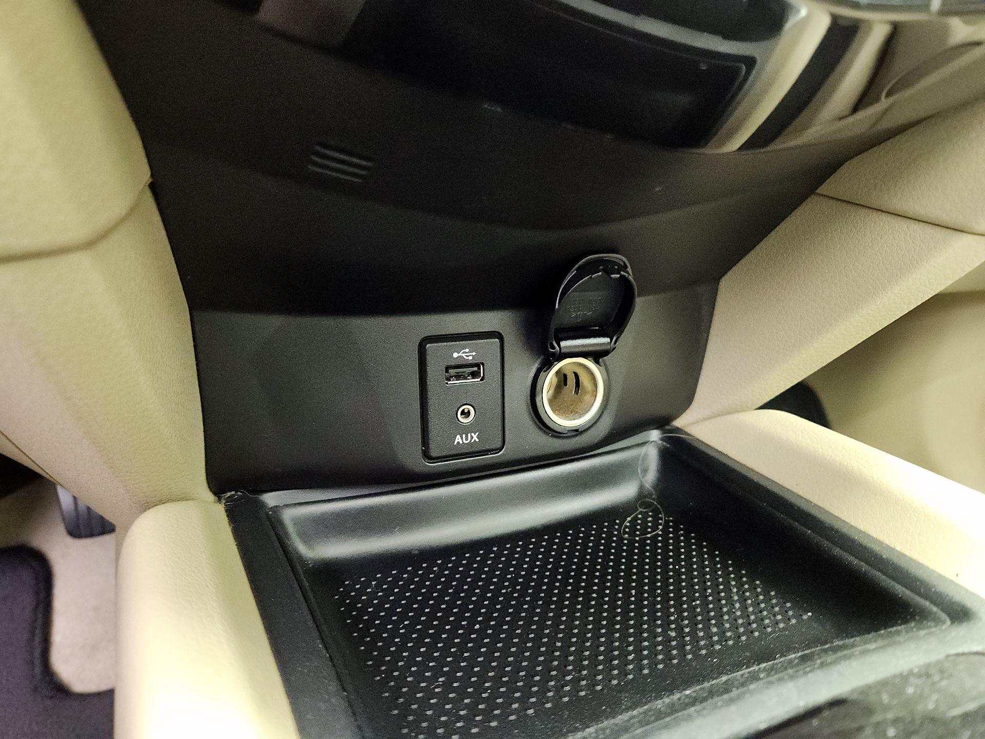 Thumbnail: 2015 Nissan Rogue - 19