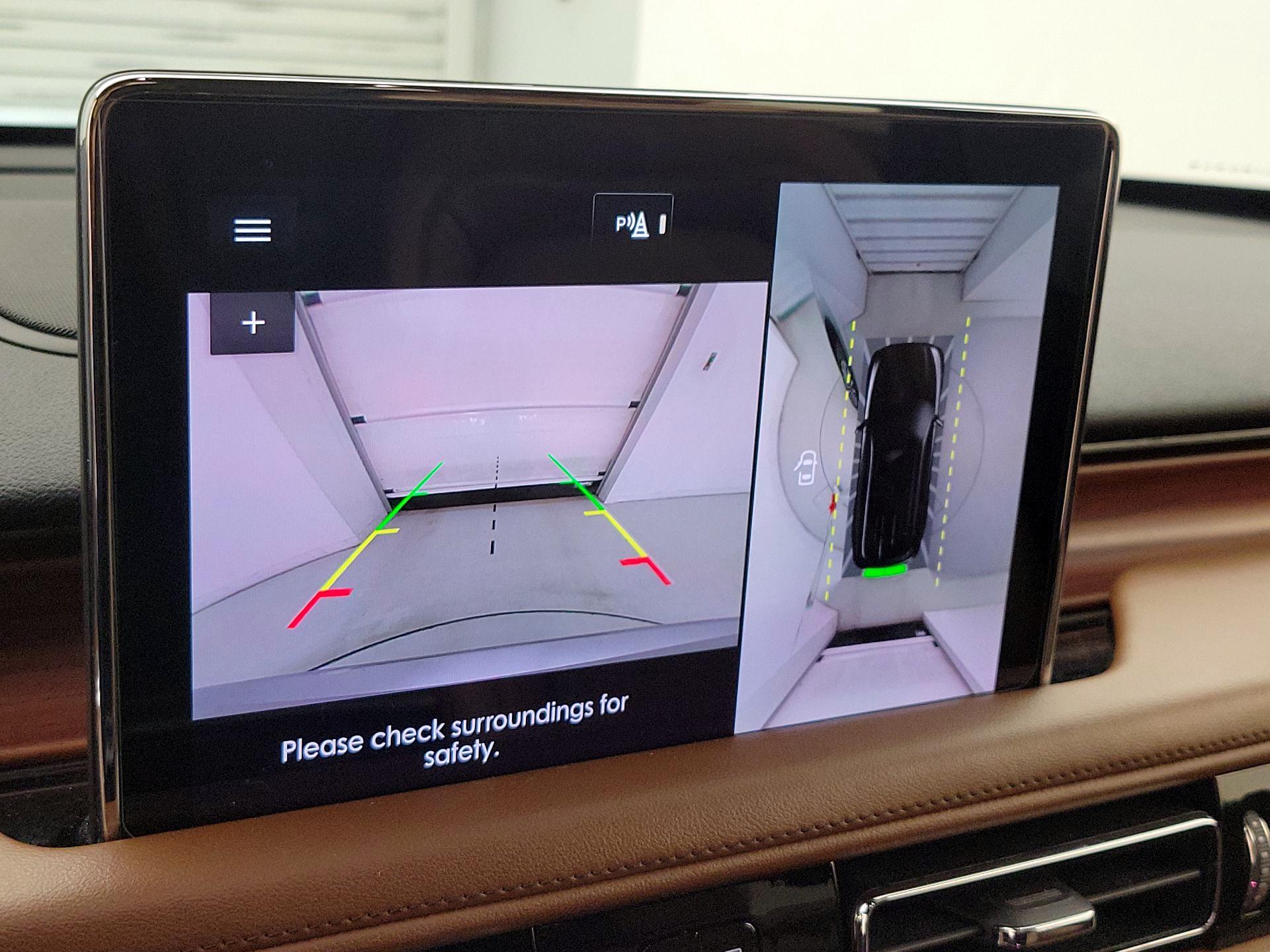 Thumbnail: 2022 Lincoln Aviator - 15