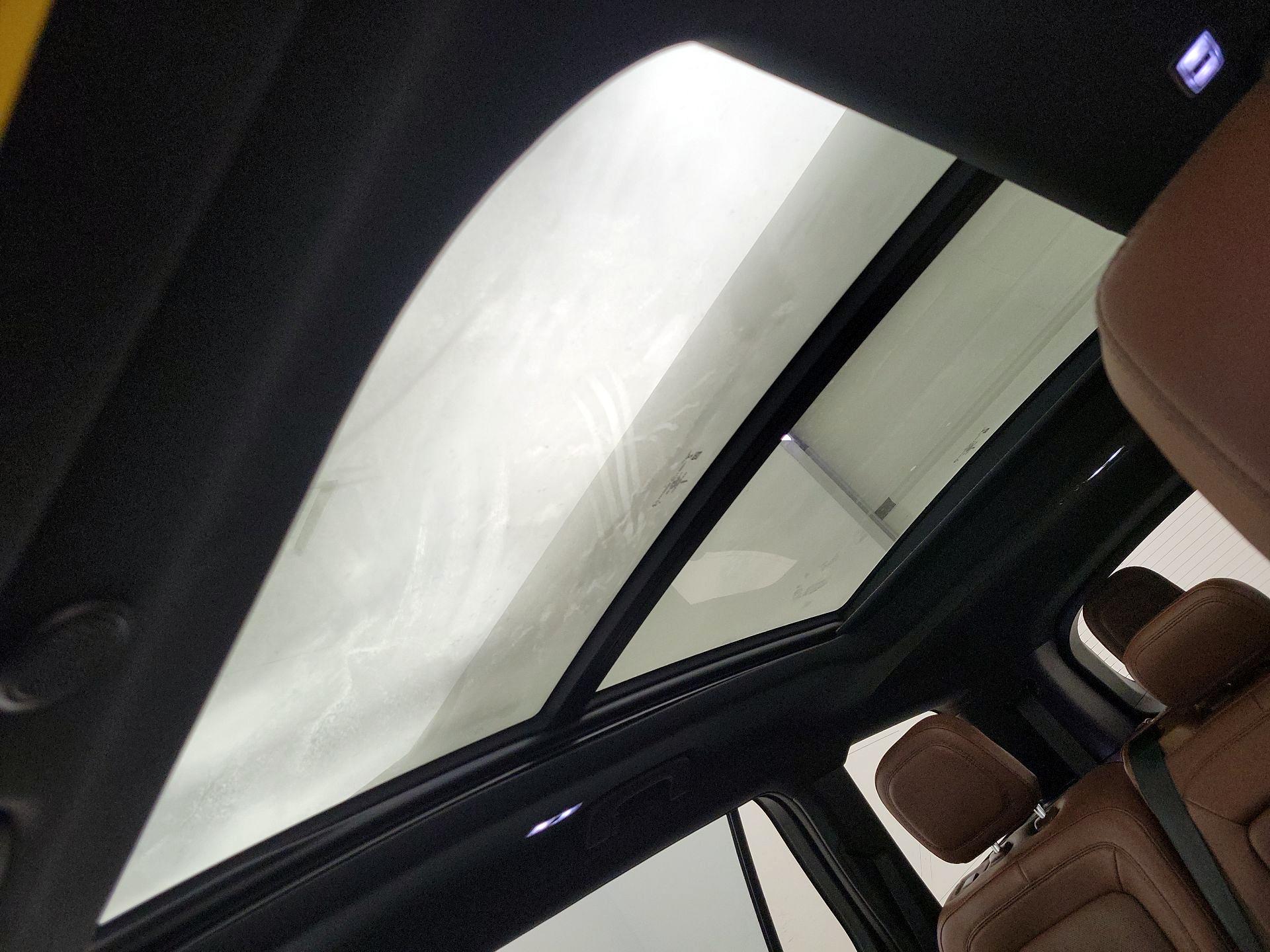 Thumbnail: 2022 Lincoln Aviator - 20