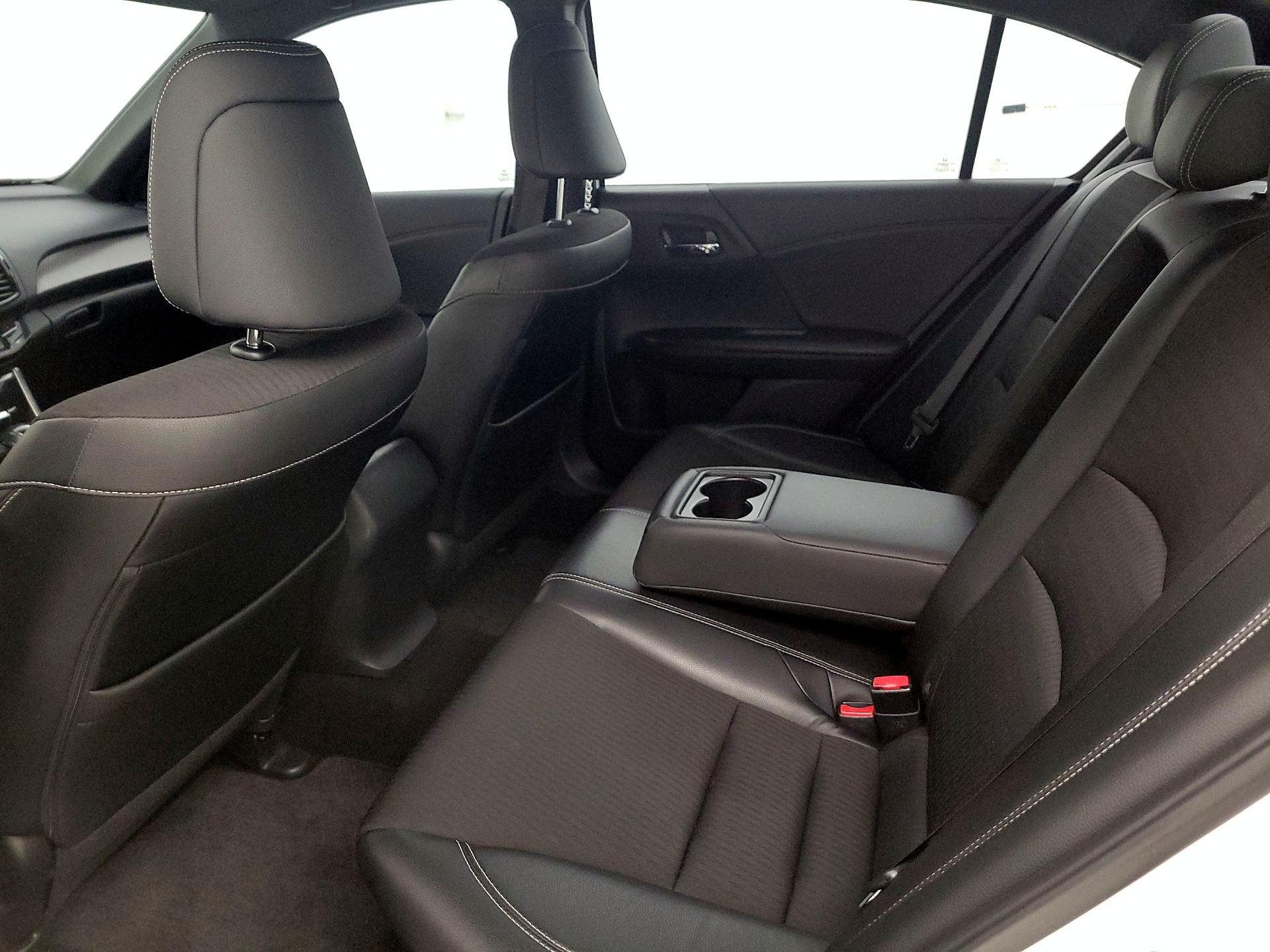 Thumbnail: 2017 Honda Accord - 19