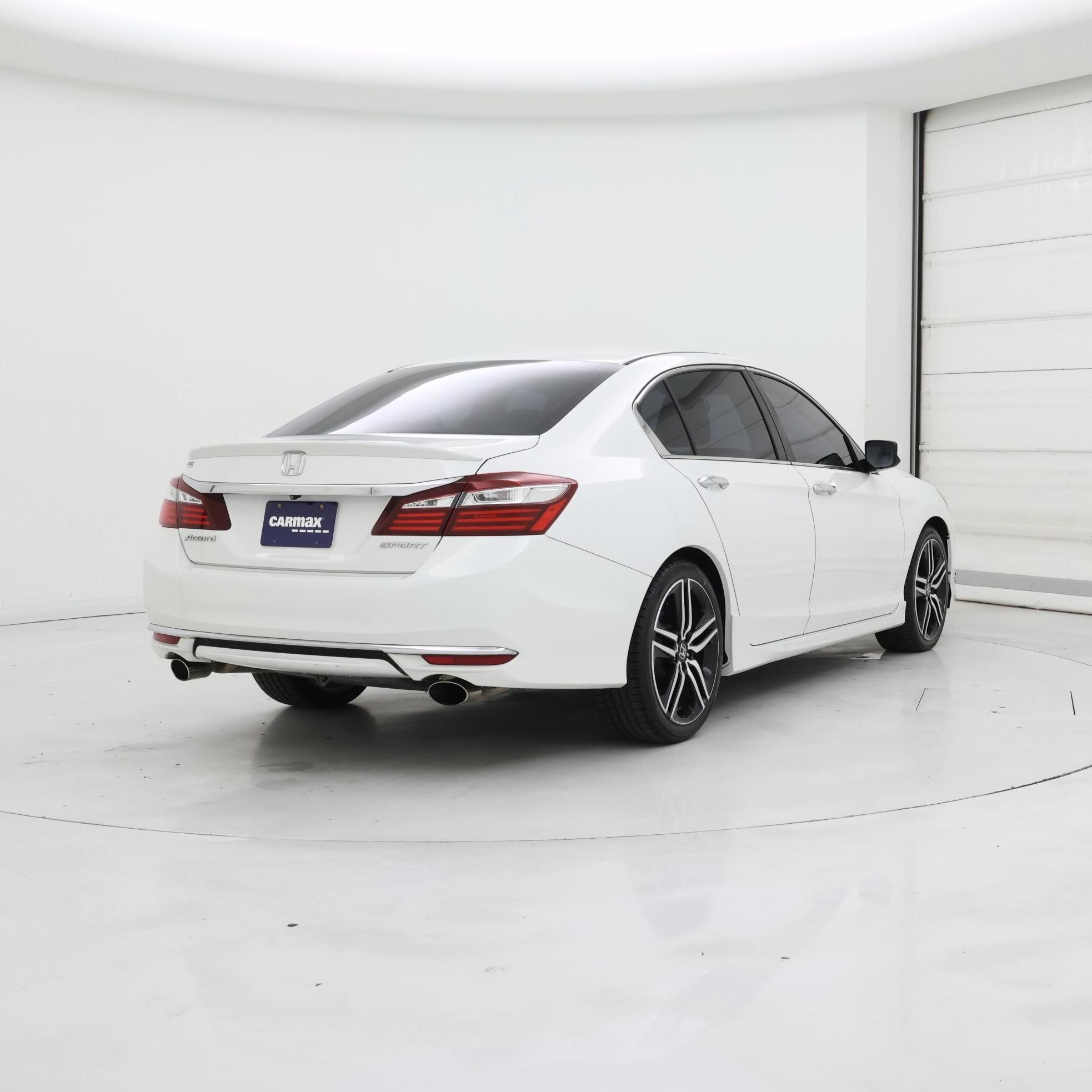 Thumbnail: 2017 Honda Accord - 8