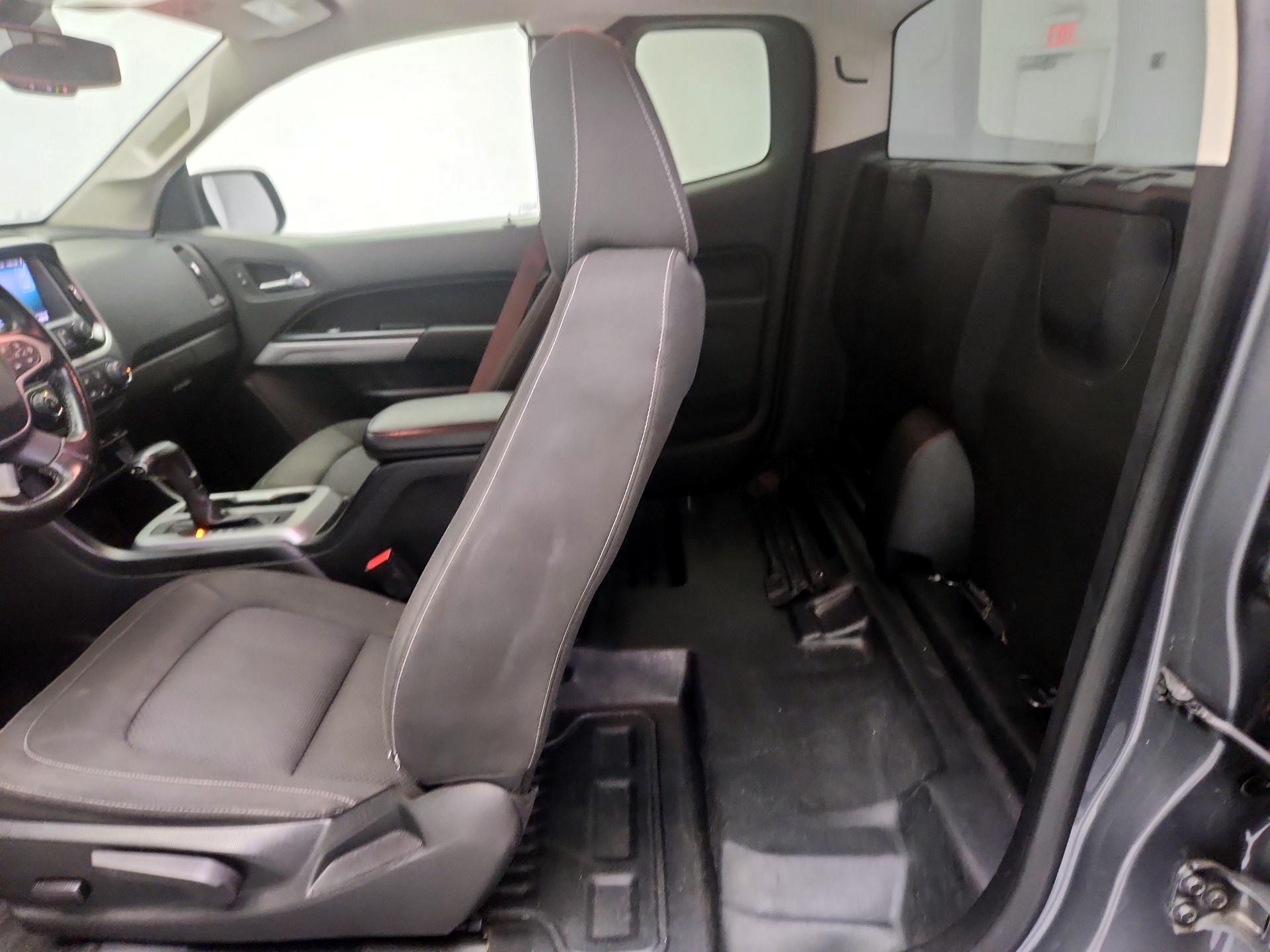 Thumbnail: 2021 Chevrolet Colorado - 19