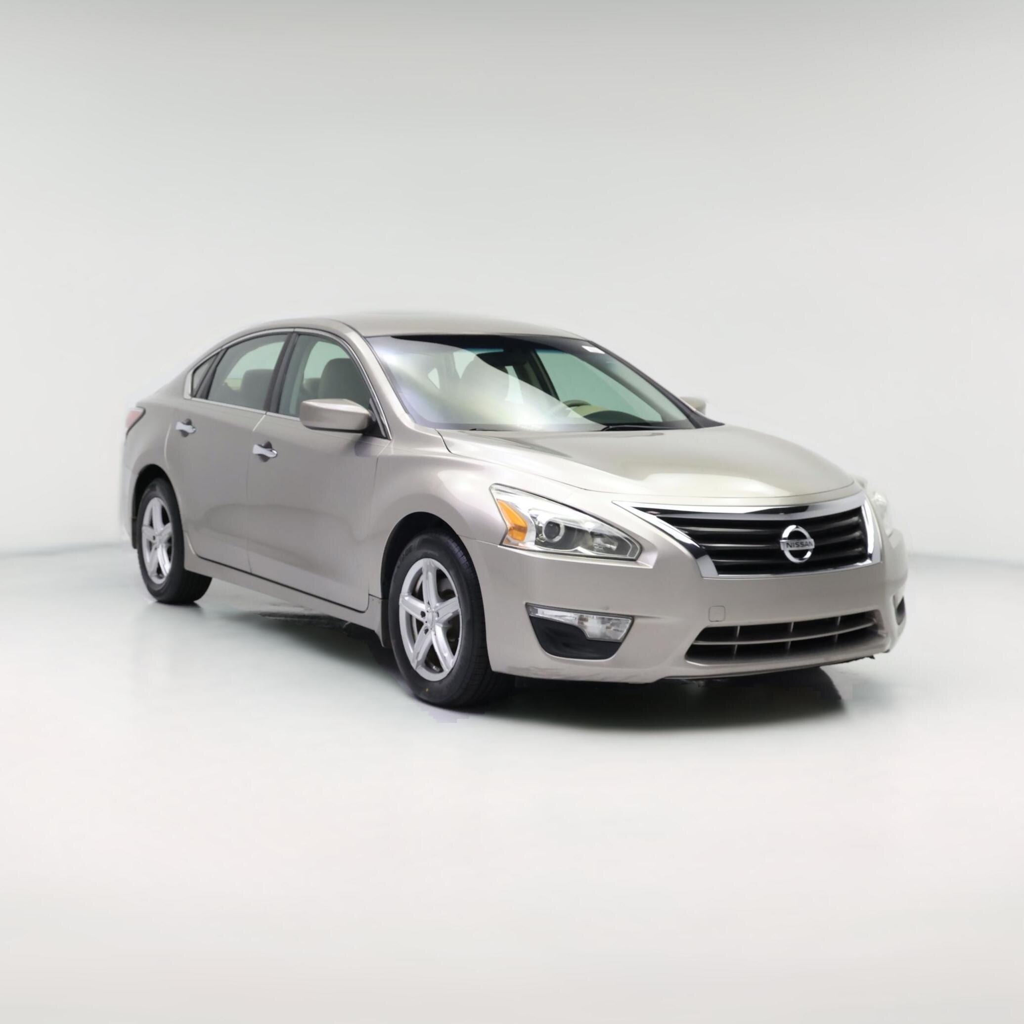 Thumbnail: 2015 Nissan Altima - 1
