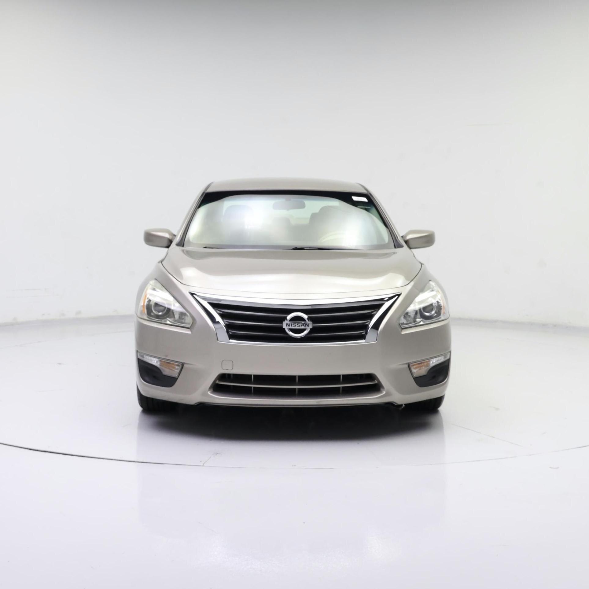 Thumbnail: 2015 Nissan Altima - 5