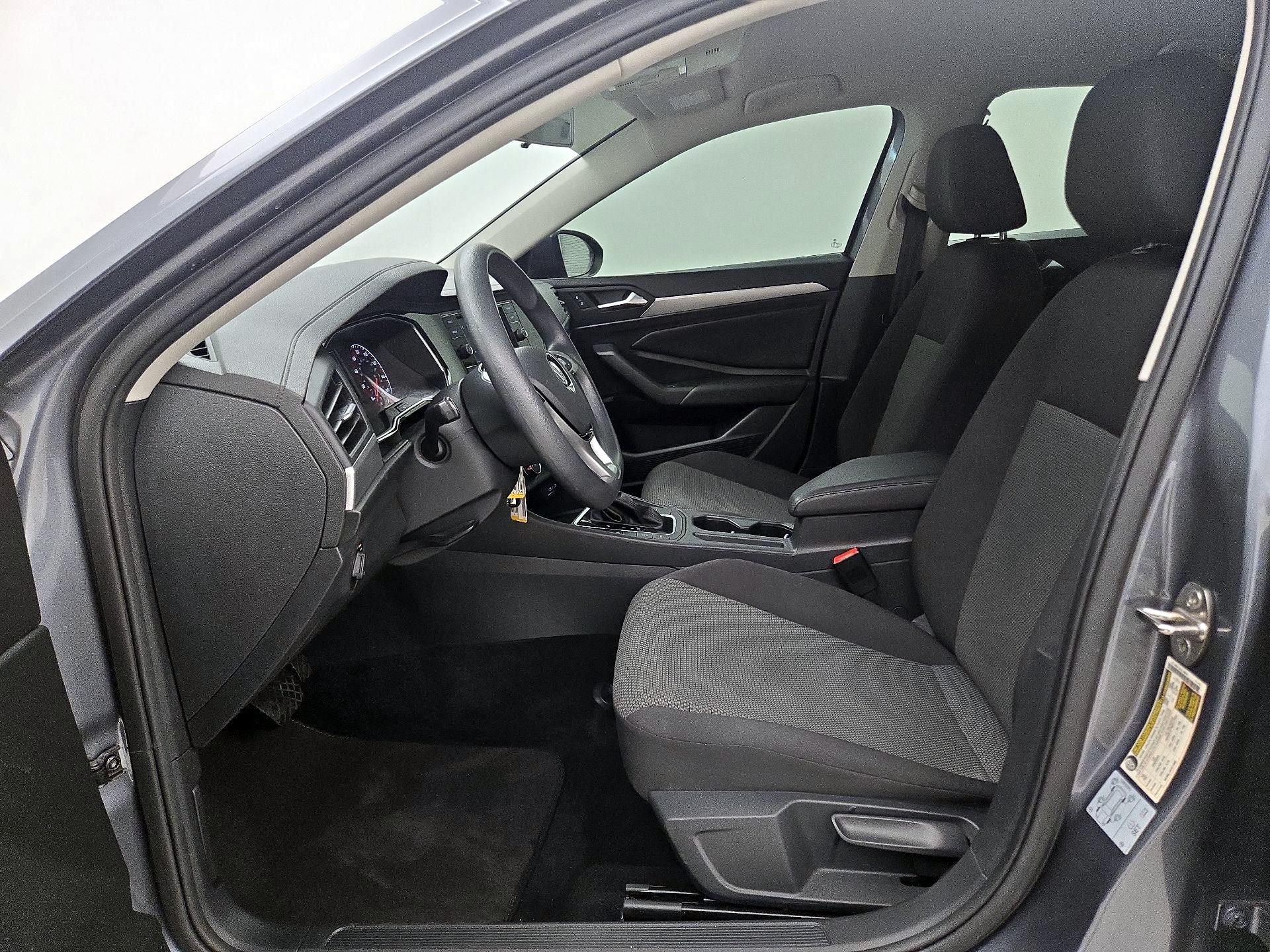 Thumbnail: 2020 Volkswagen Jetta - 11