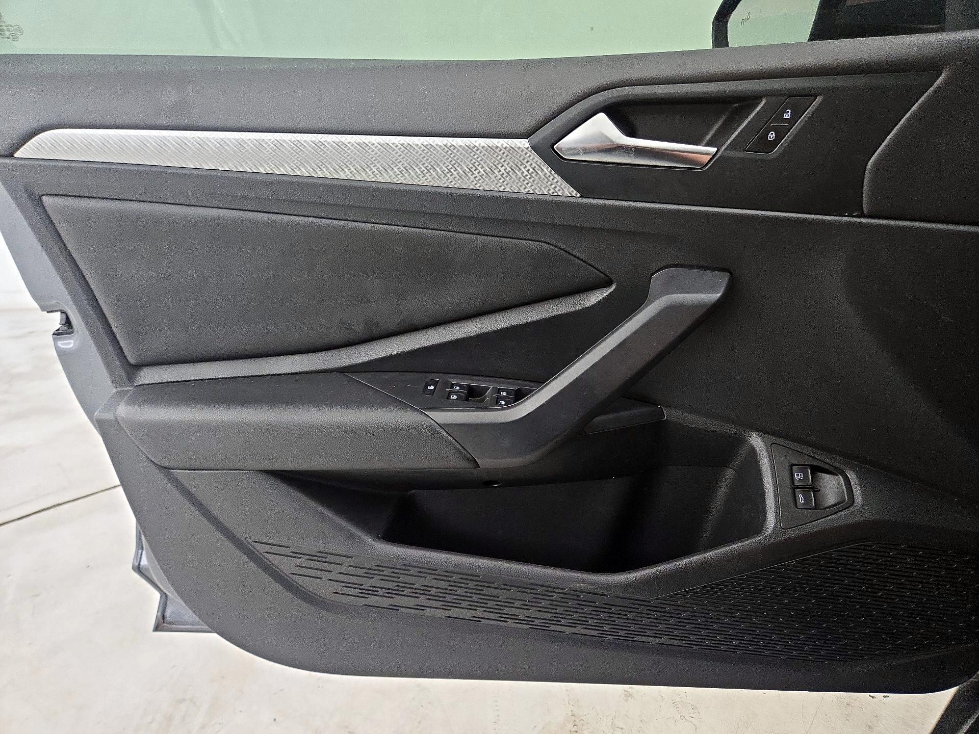 Thumbnail: 2020 Volkswagen Jetta - 12