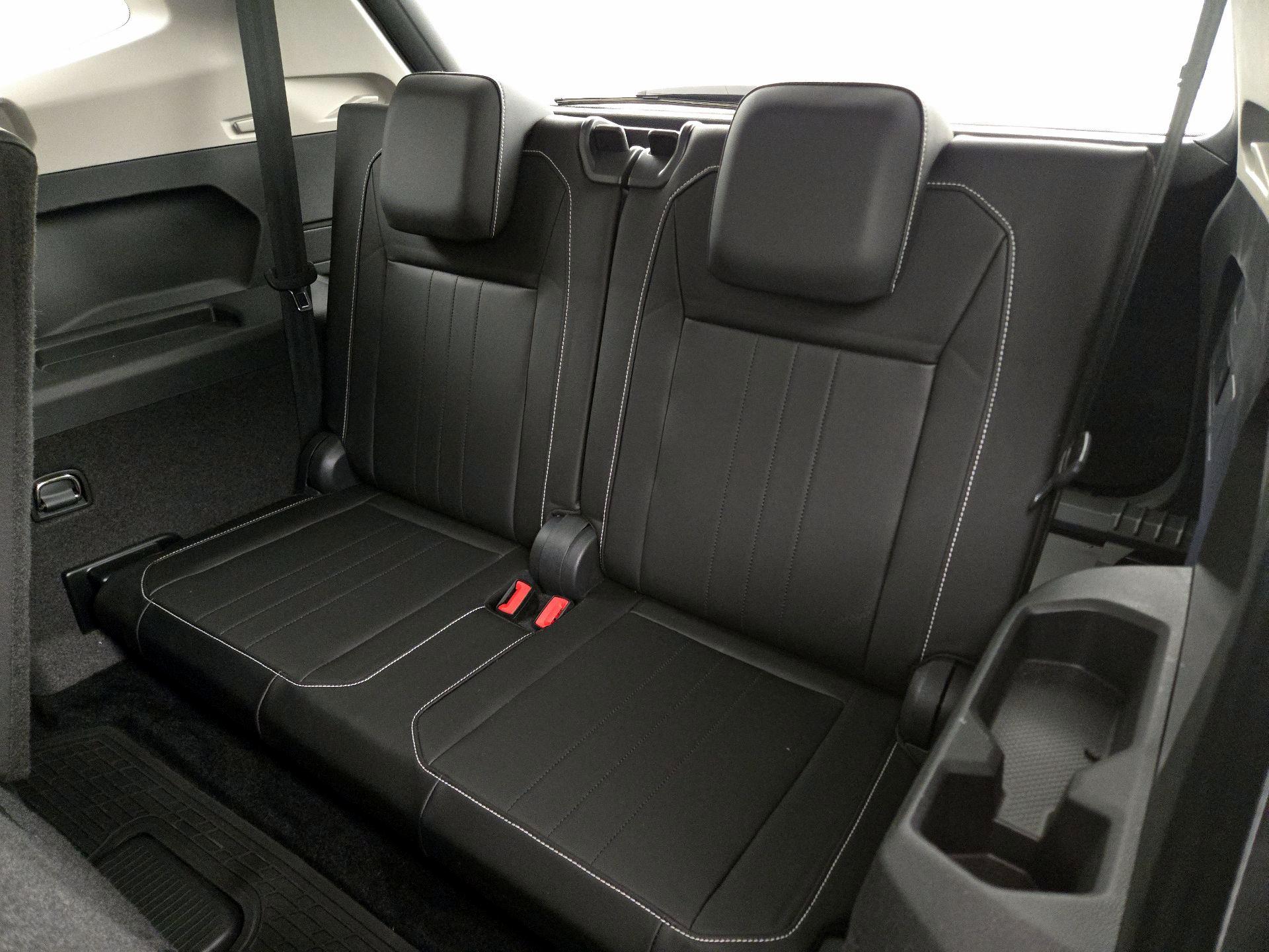 Thumbnail: 2023 Volkswagen Tiguan - 20