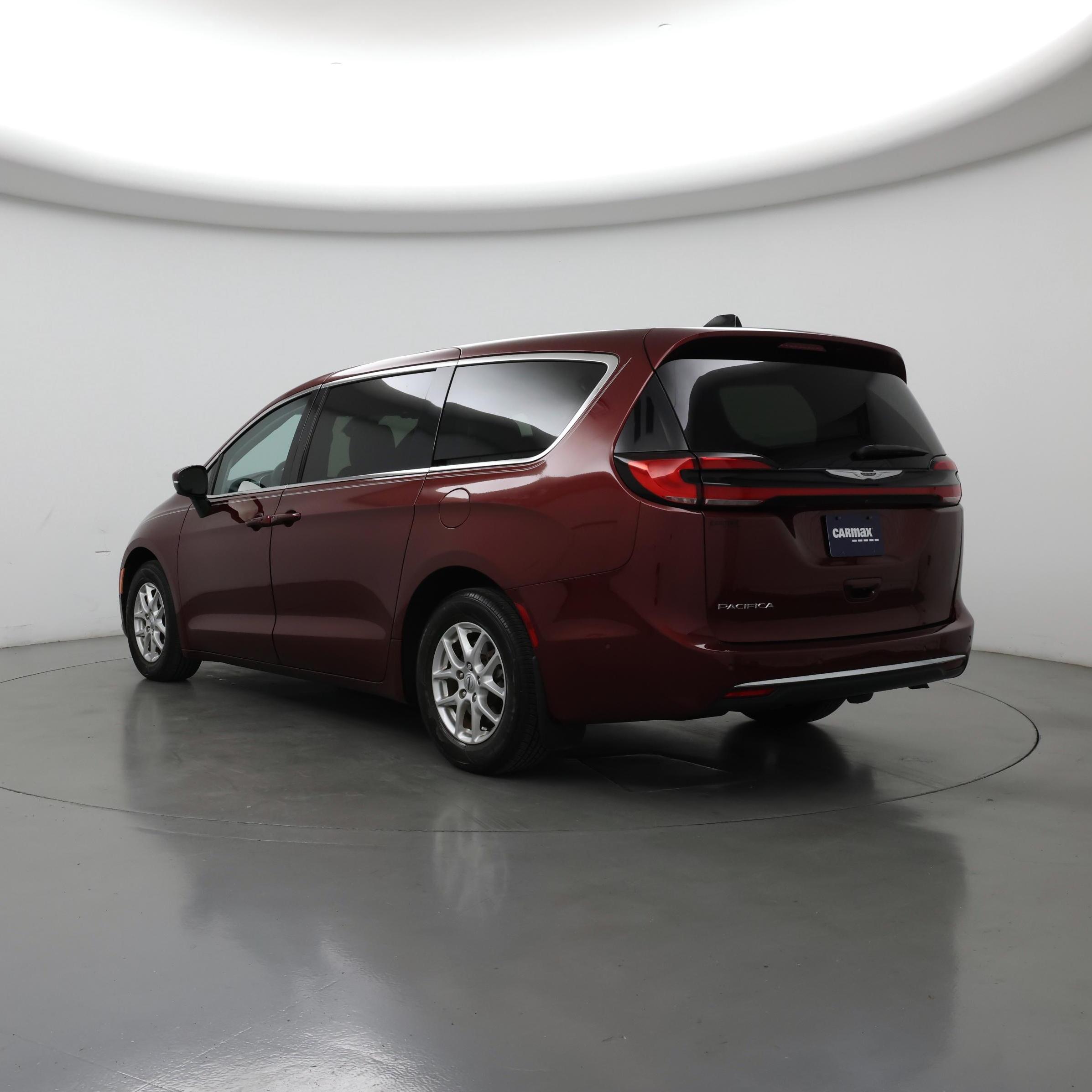 Thumbnail: 2023 Chrysler Pacifica - 2