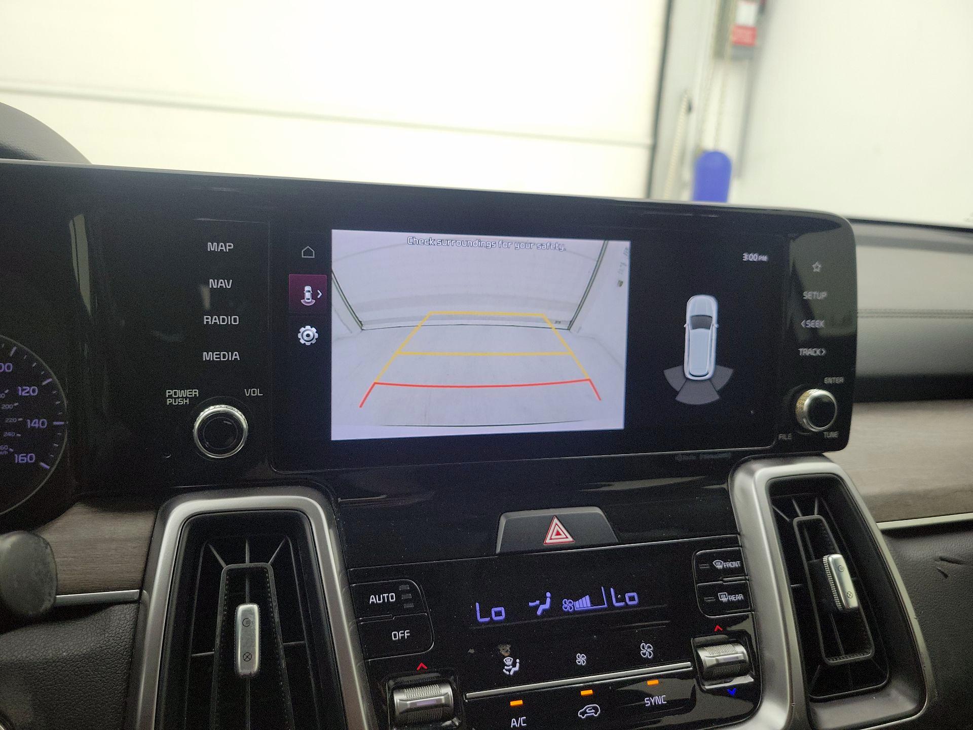 Thumbnail: 2023 Kia Sorento - 15