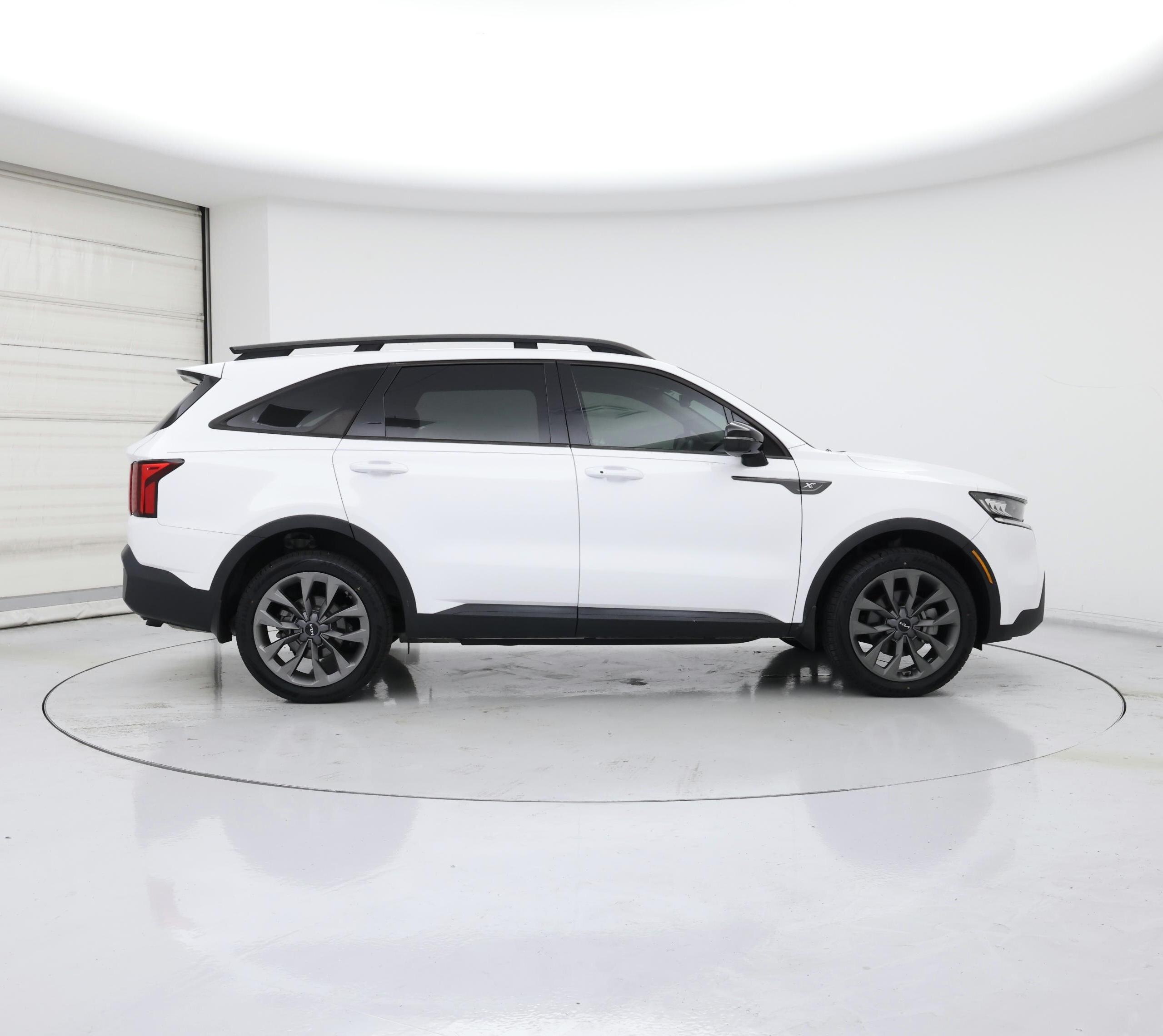 Thumbnail: 2023 Kia Sorento - 7