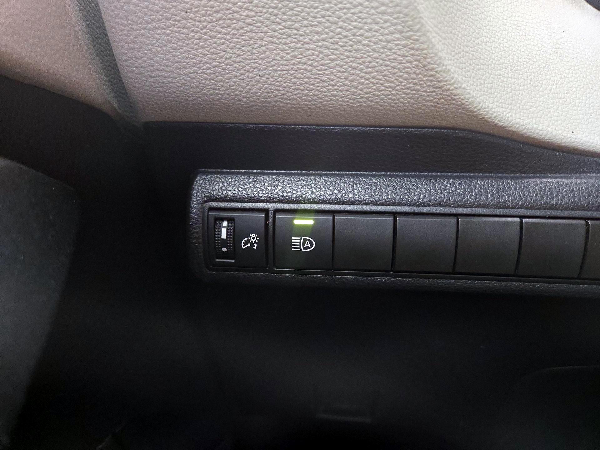 Thumbnail: 2020 Toyota Corolla - 13