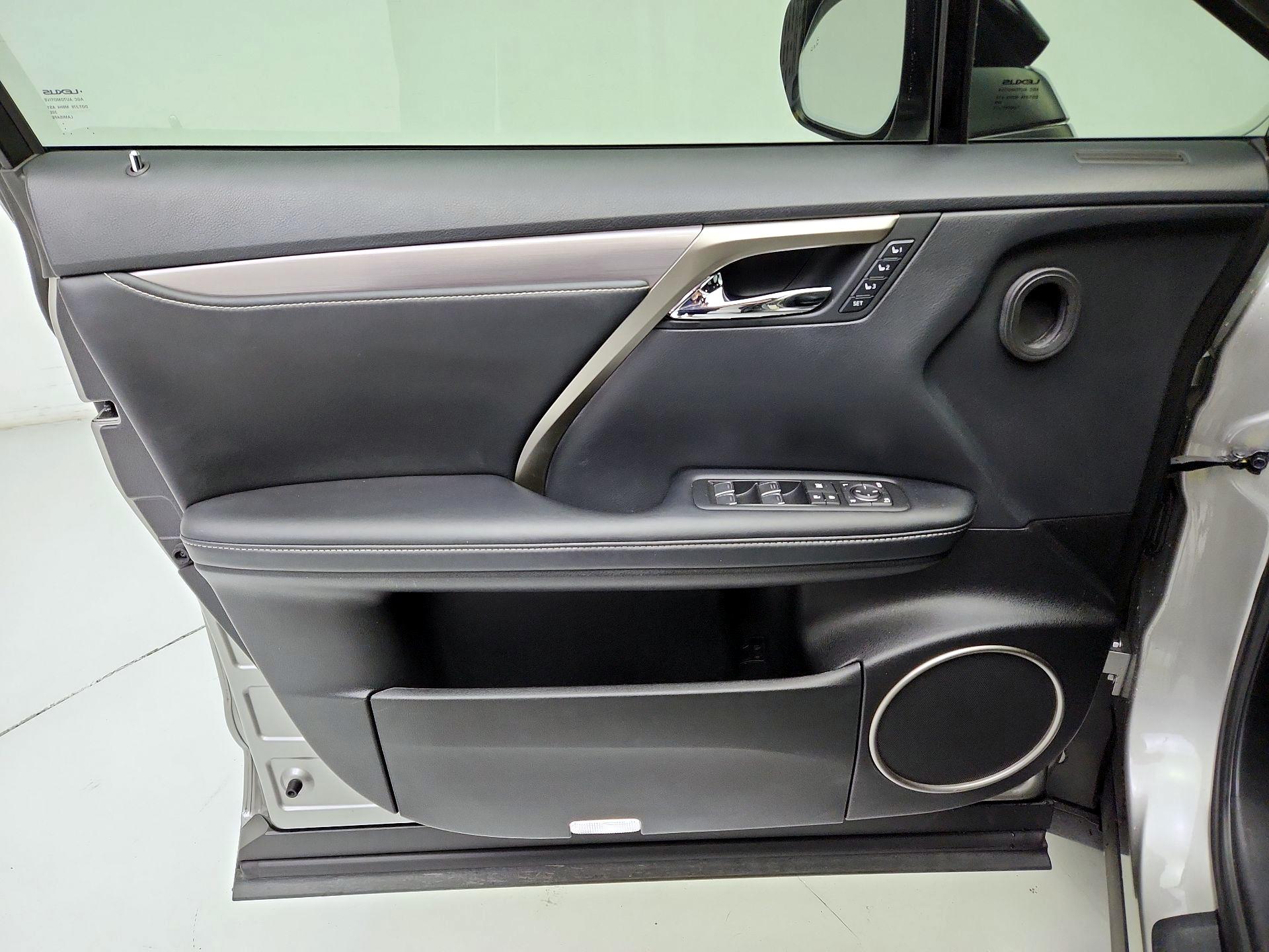 Thumbnail: 2019 Lexus RX - 12