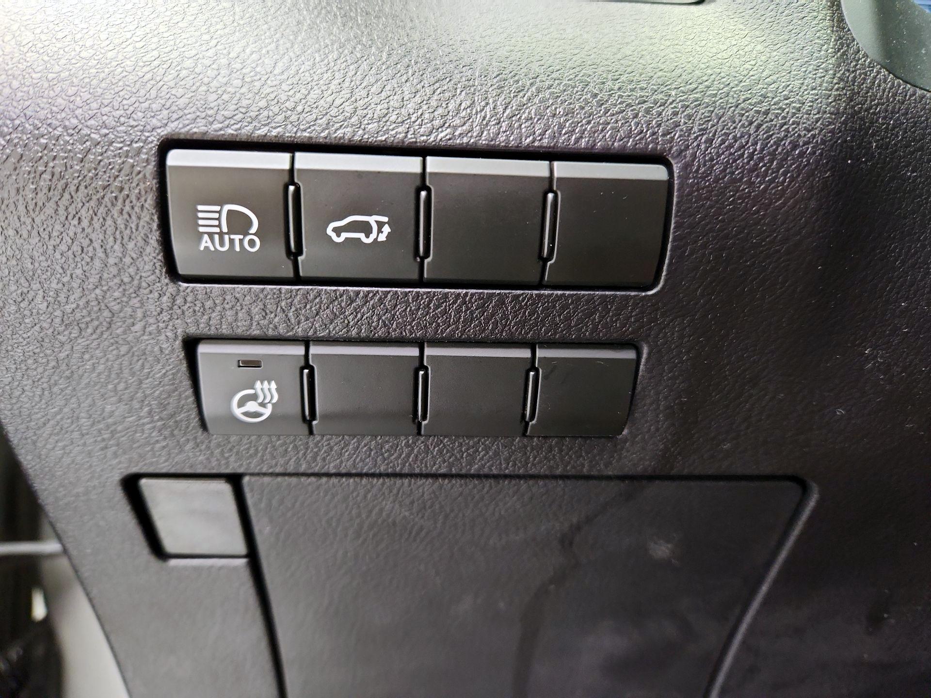 Thumbnail: 2019 Lexus RX - 13