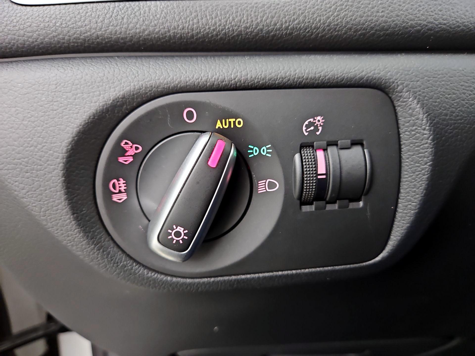 Thumbnail: 2018 Audi Q3 - 13