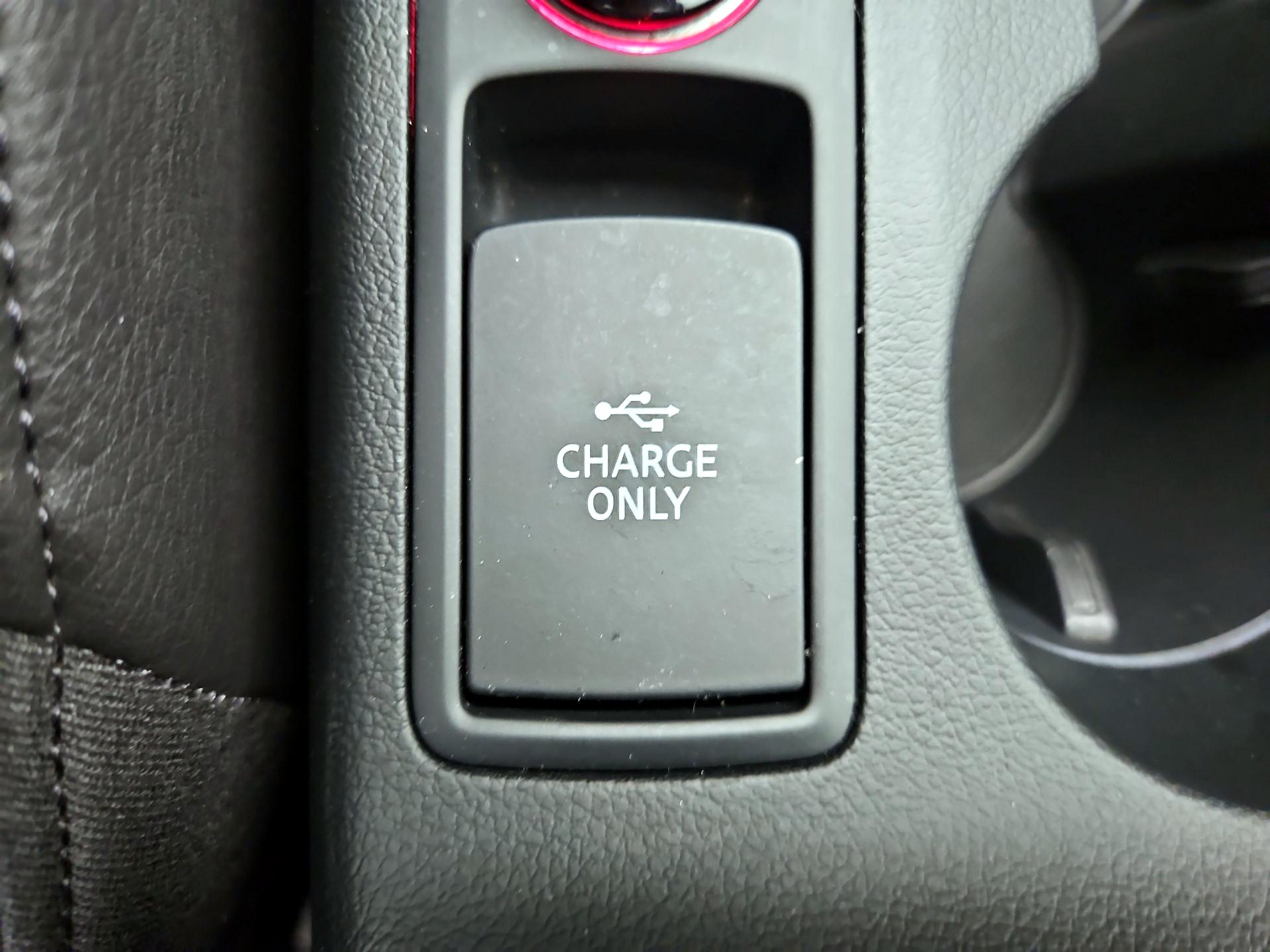 Thumbnail: 2018 Audi Q3 - 17