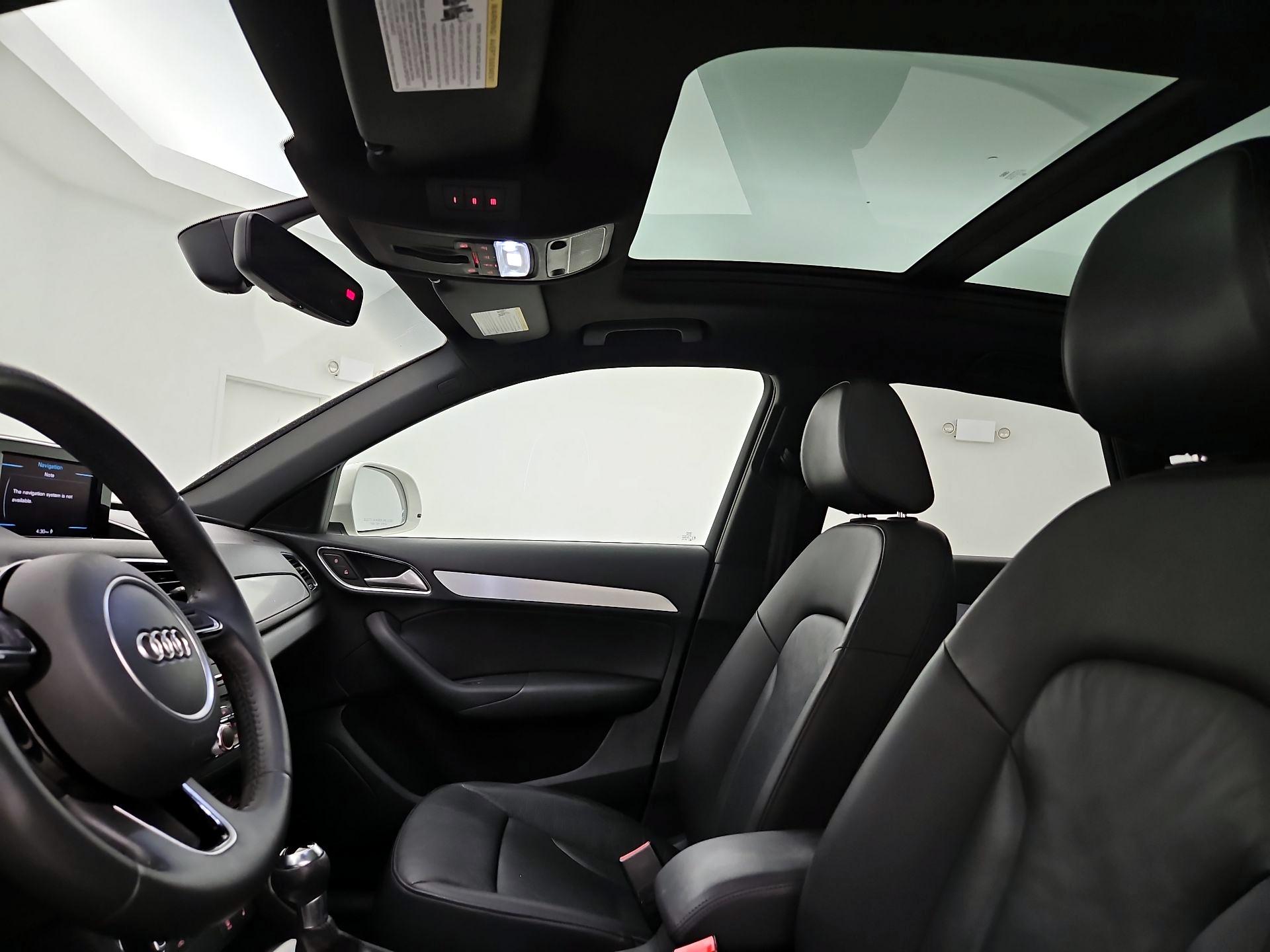 Thumbnail: 2018 Audi Q3 - 18