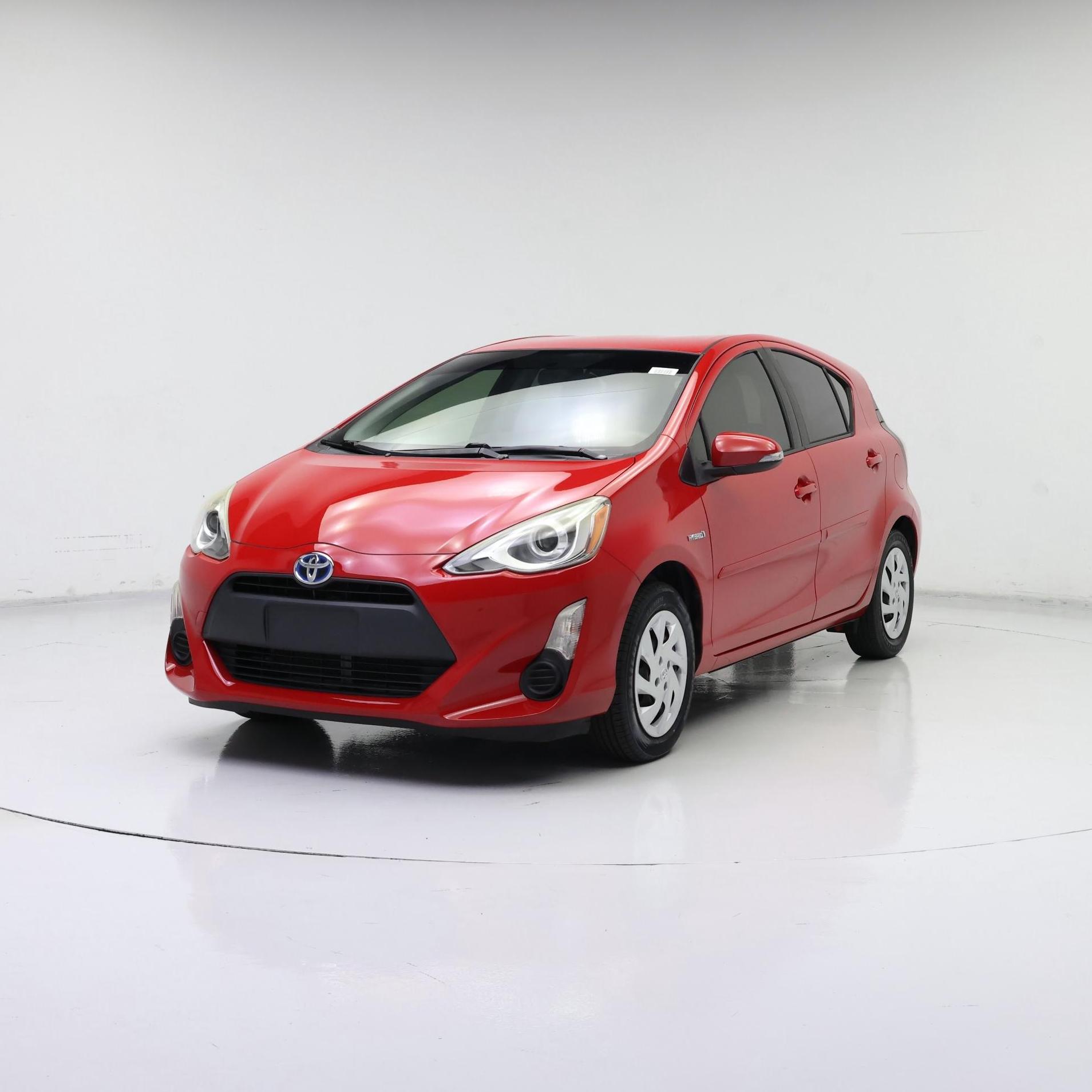 Thumbnail: 2015 Toyota Prius c - 4