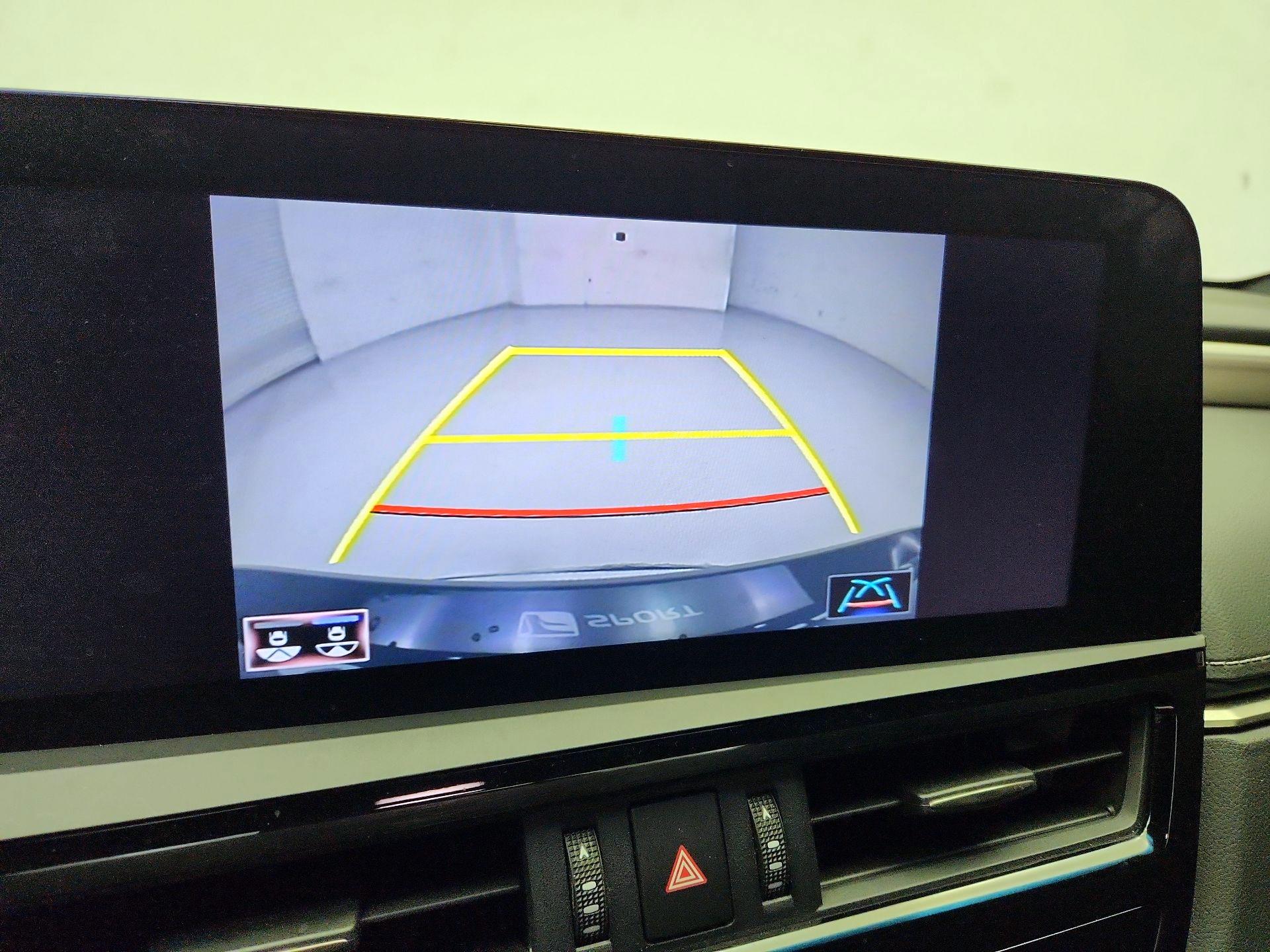 Thumbnail: 2022 Lexus ES - 15